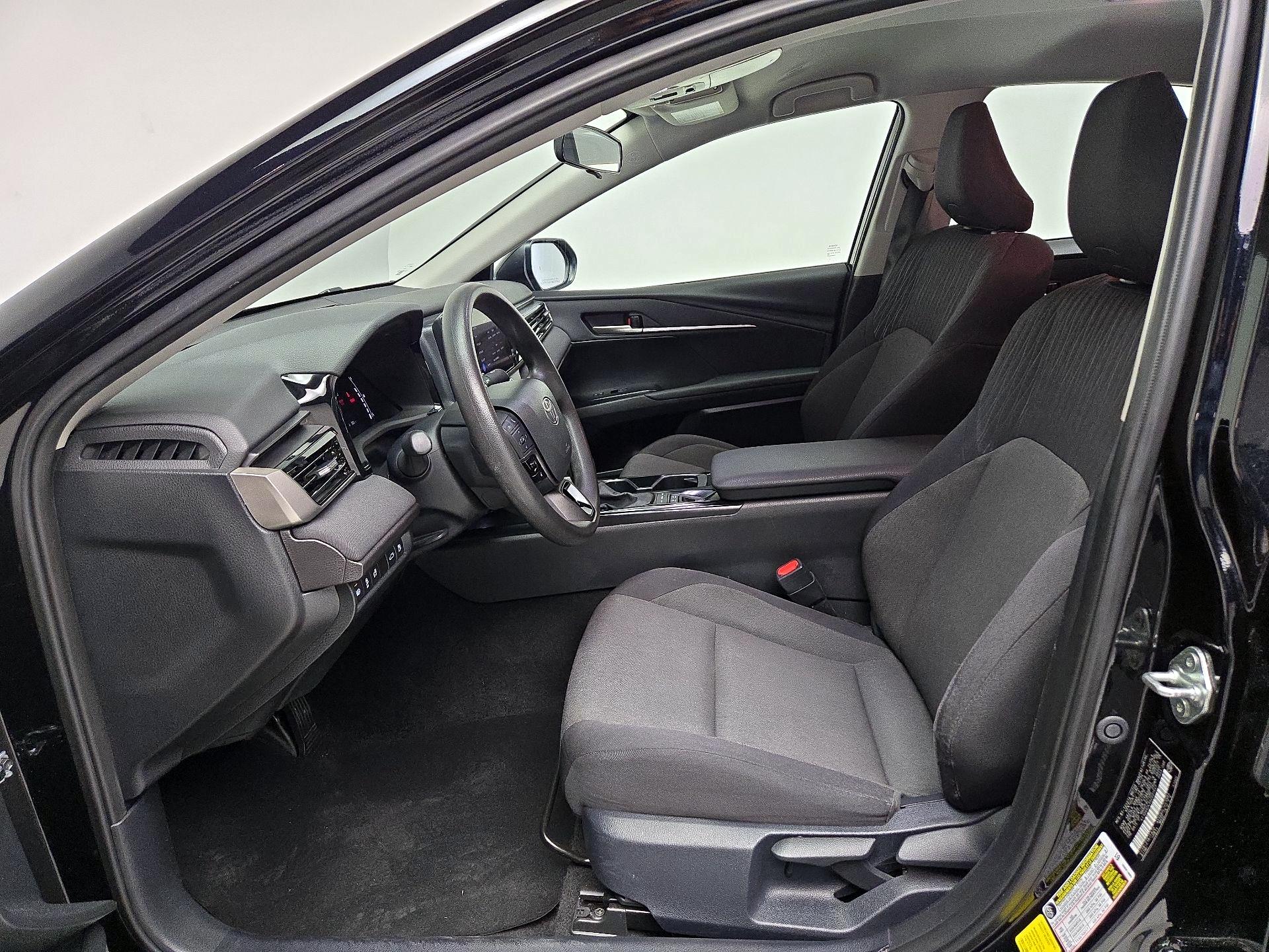 Thumbnail: 2025 Toyota Camry - 11