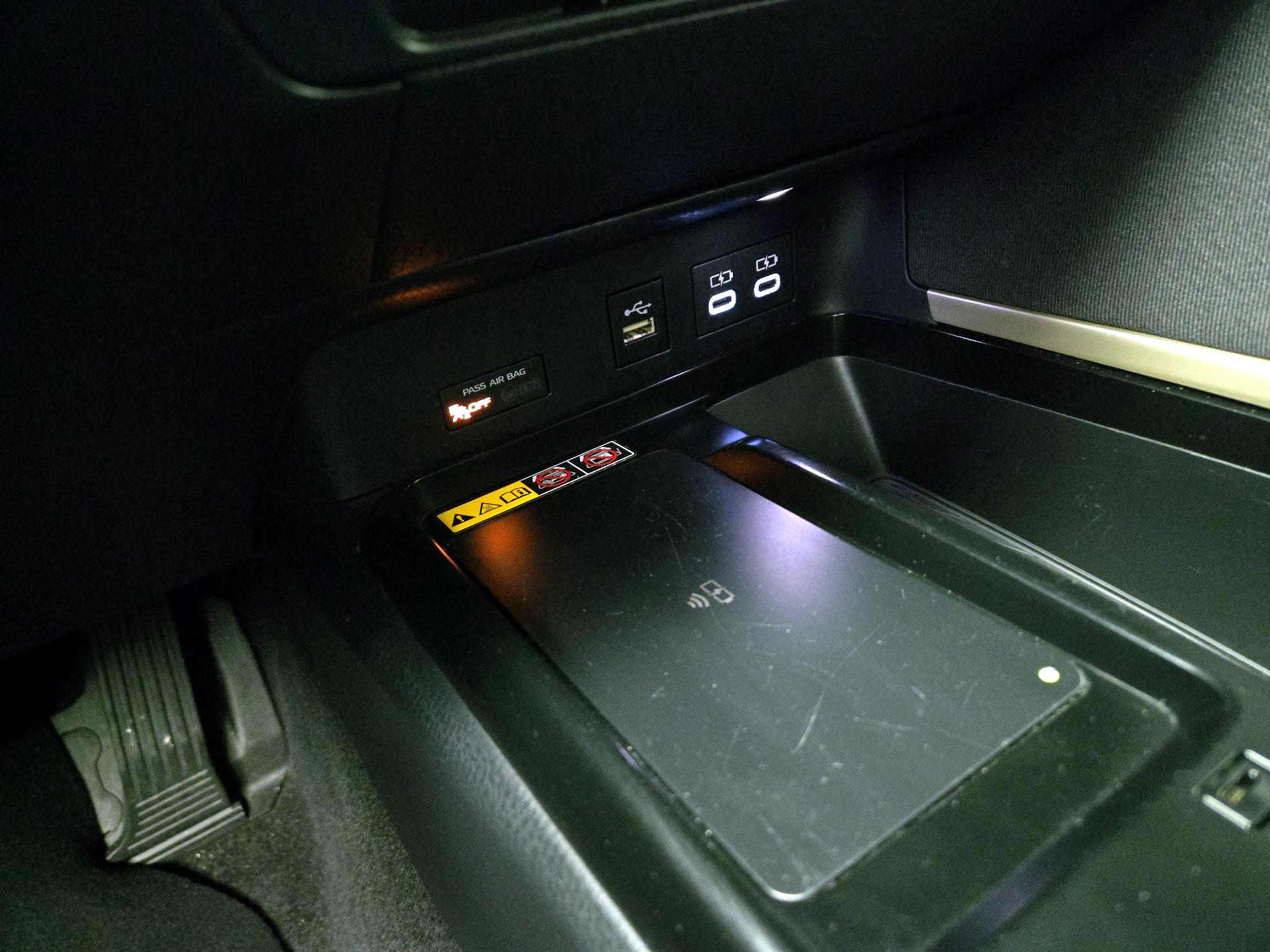 Thumbnail: 2025 Toyota Camry - 18