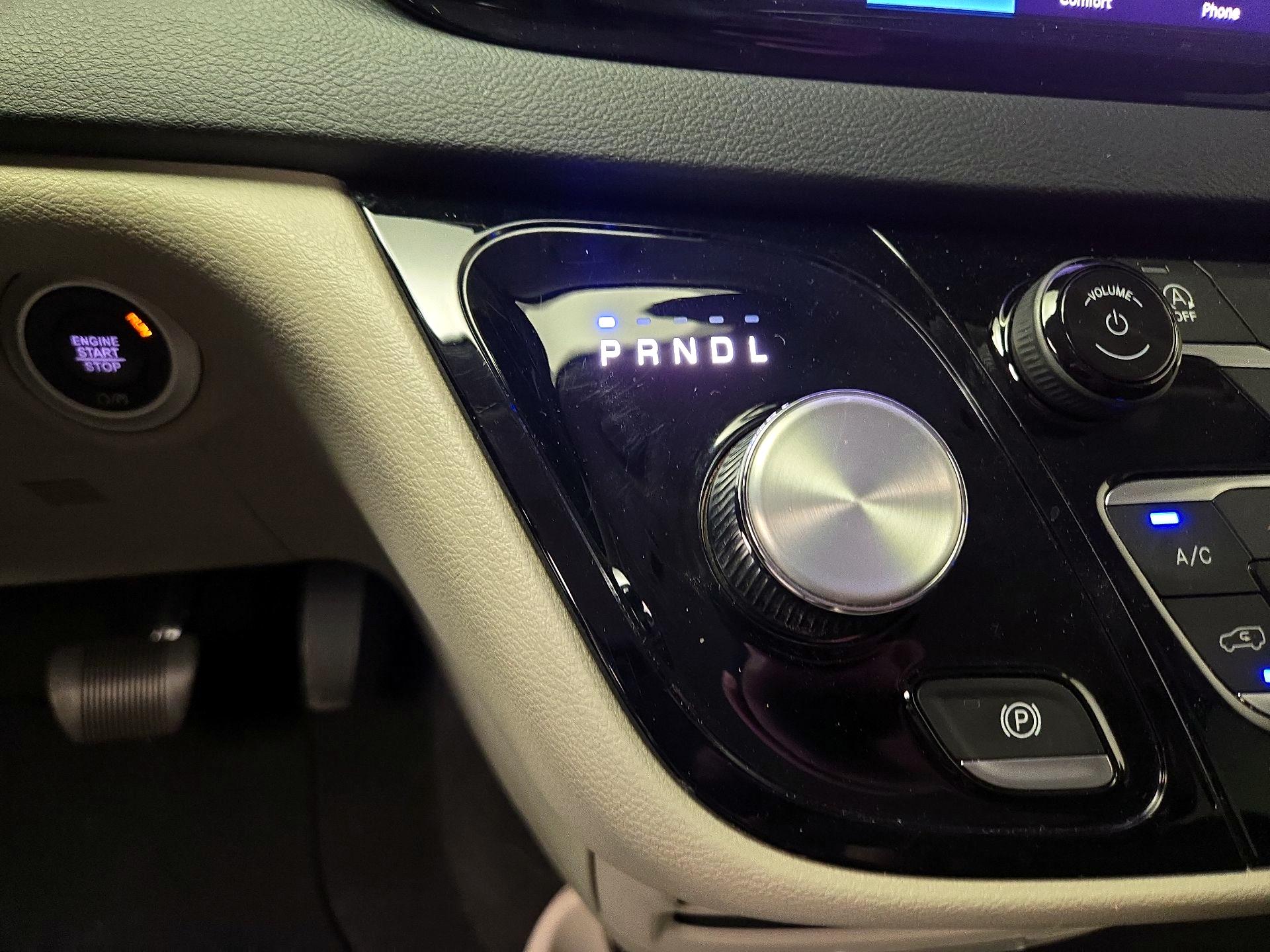 Thumbnail: 2023 Chrysler Pacifica - 17