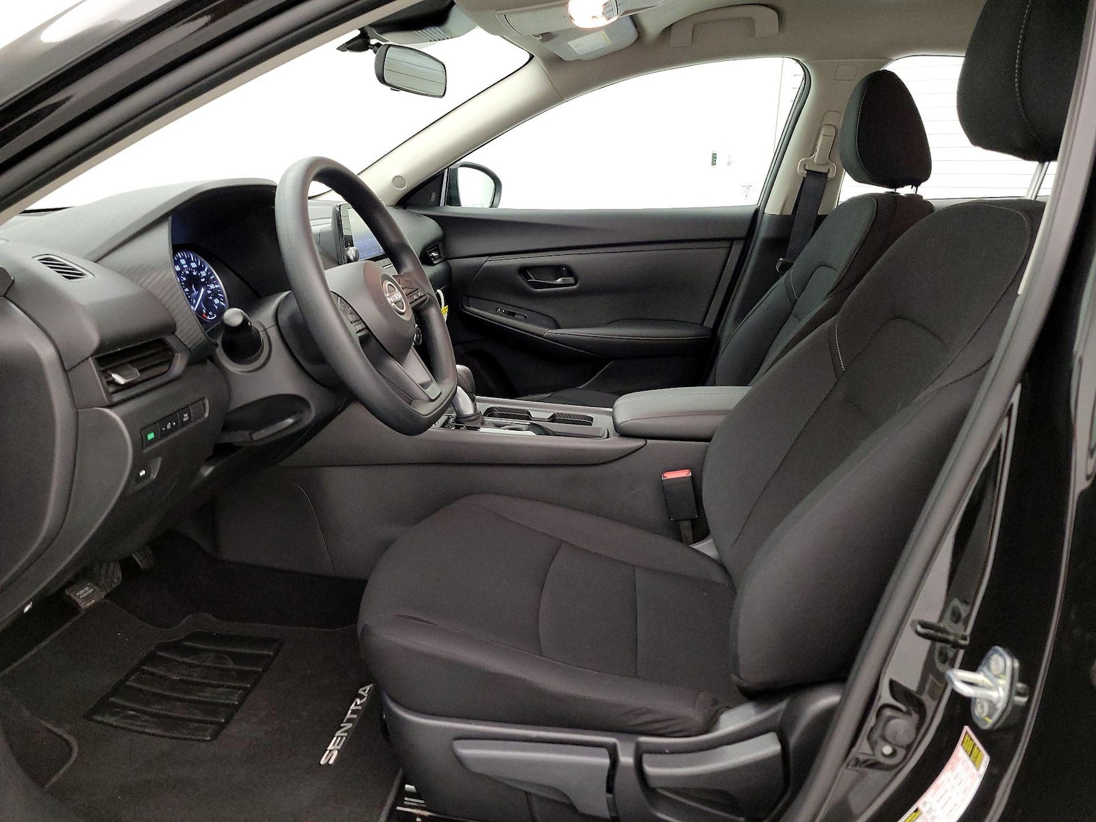 2025 Nissan Sentra S - Photo 12