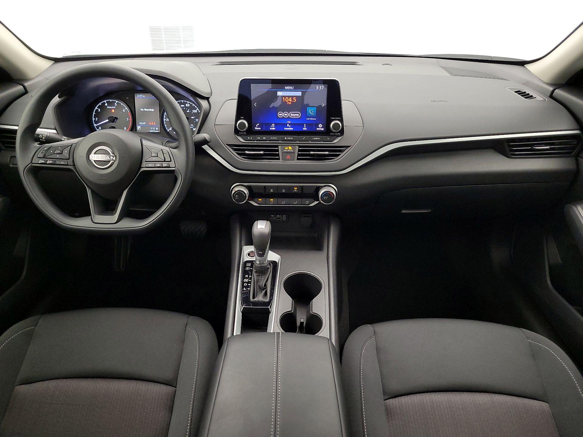 Thumbnail: 2025 Nissan Altima - 9