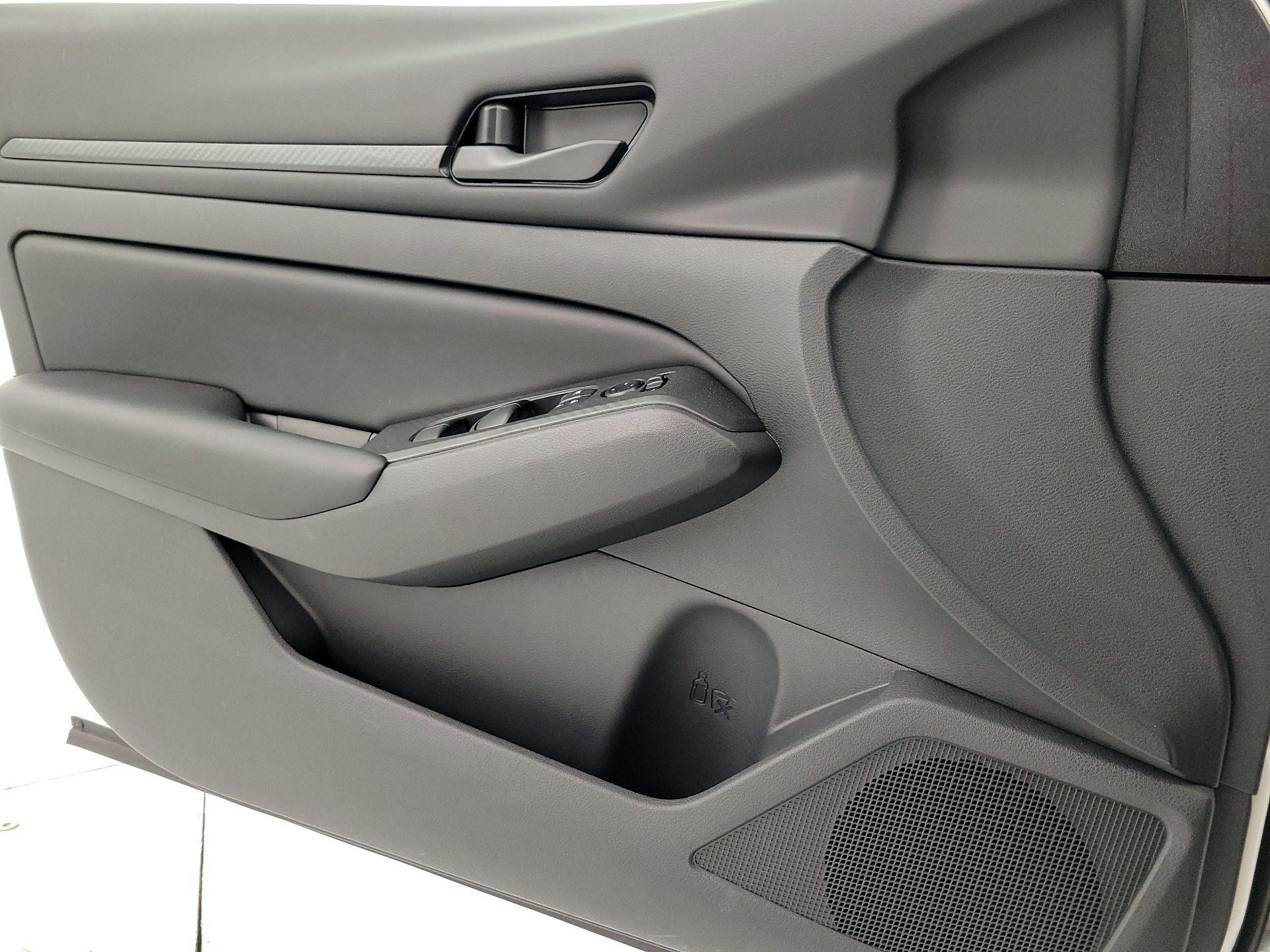 Thumbnail: 2025 Nissan Altima - 12