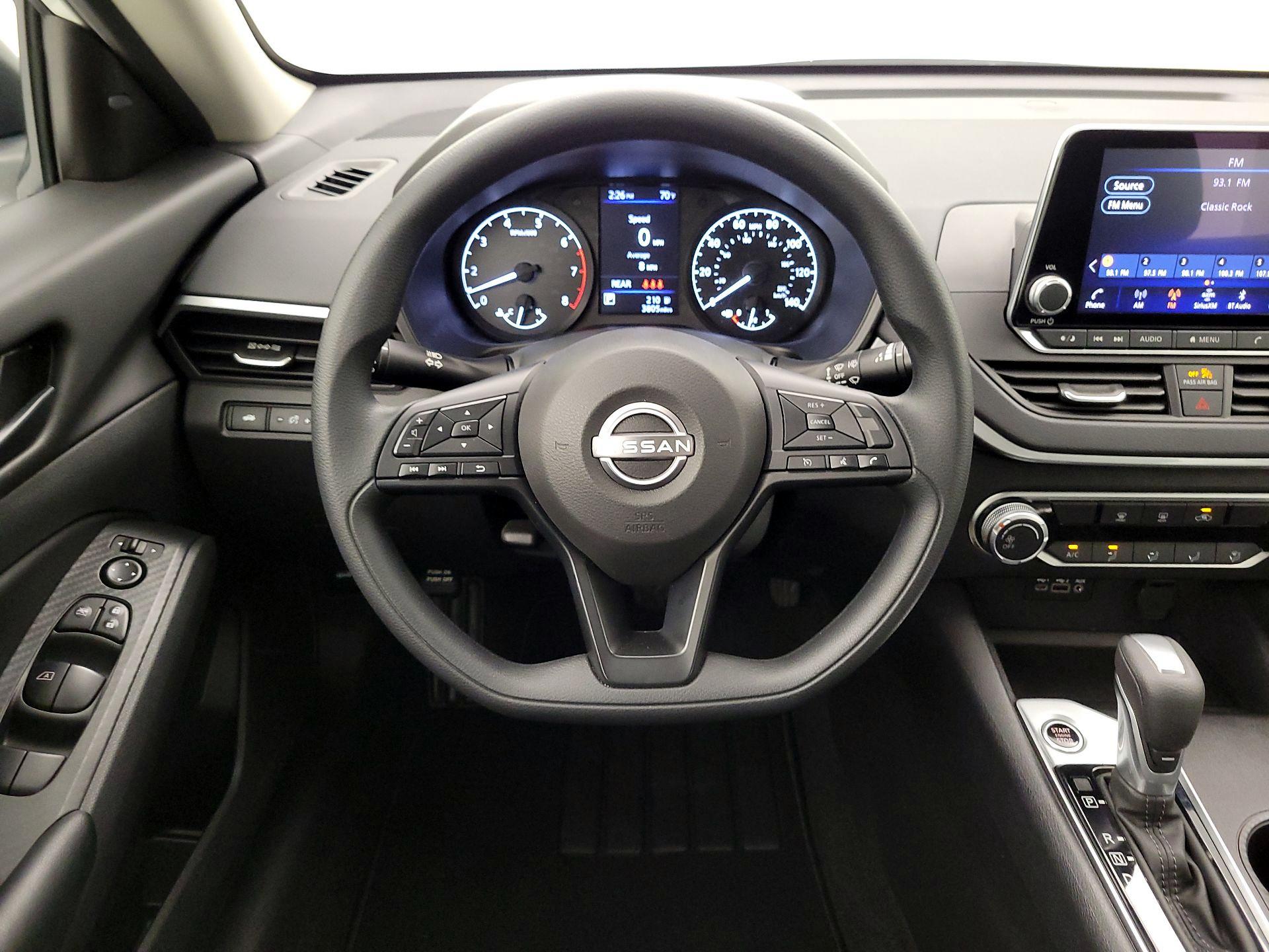 Thumbnail: 2025 Nissan Altima - 10