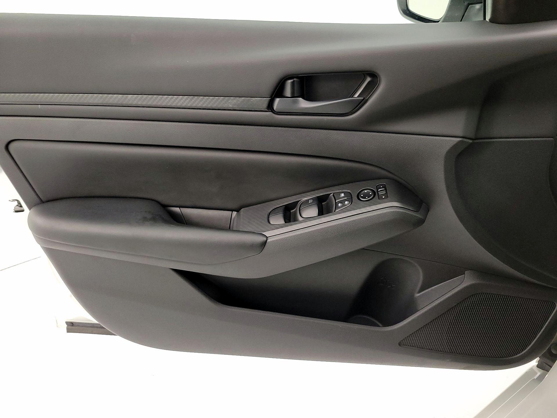 Thumbnail: 2025 Nissan Altima - 12