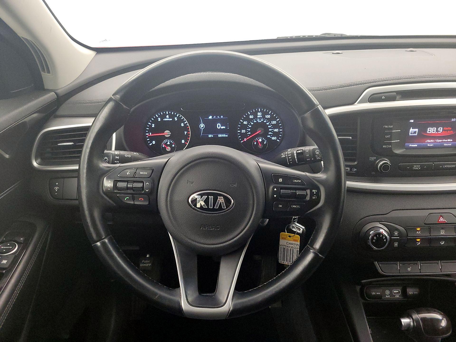 Thumbnail: 2016 Kia Sorento - 10