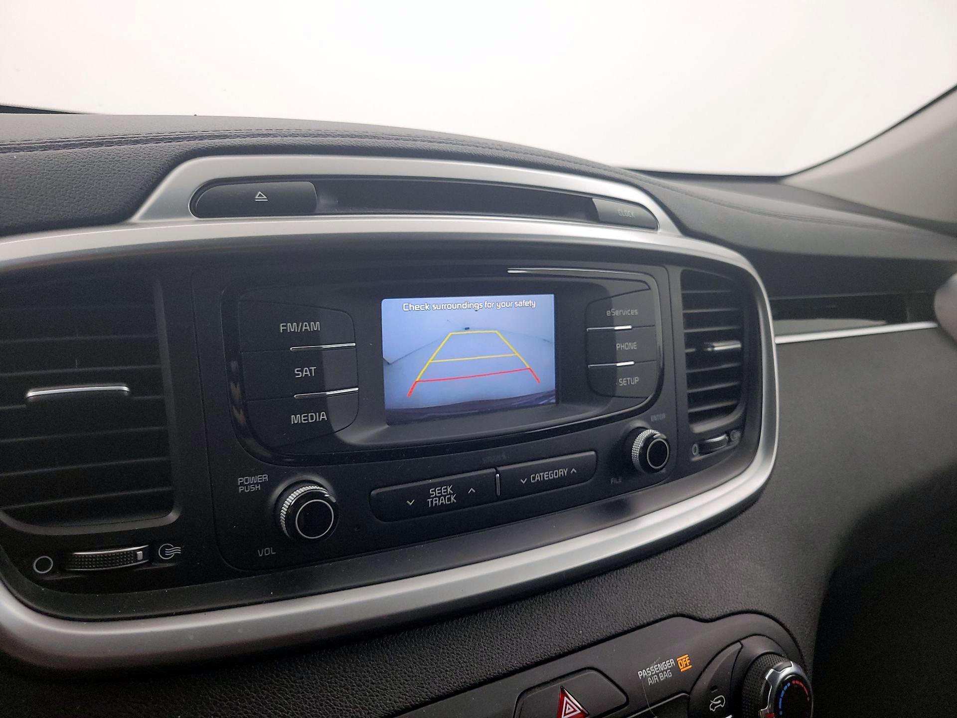 Thumbnail: 2016 Kia Sorento - 14