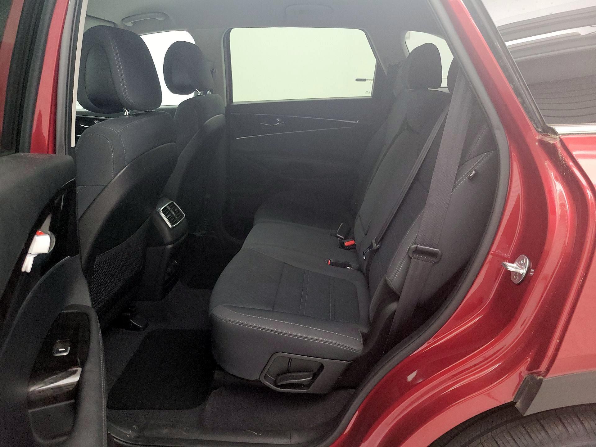 Thumbnail: 2016 Kia Sorento - 19