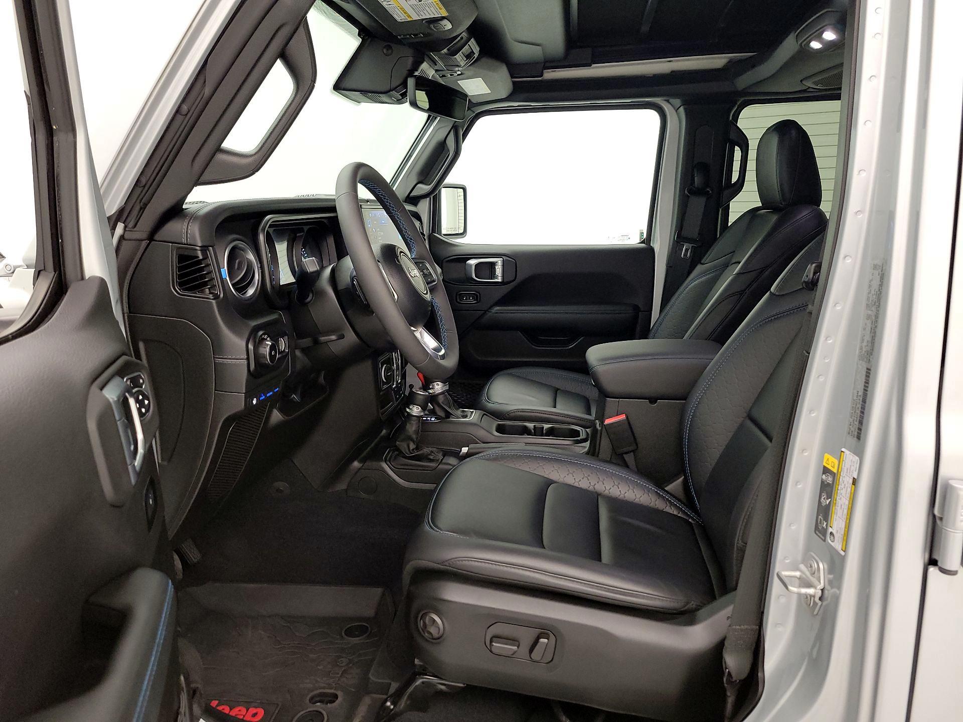 Thumbnail: 2024 Jeep Wrangler - 11