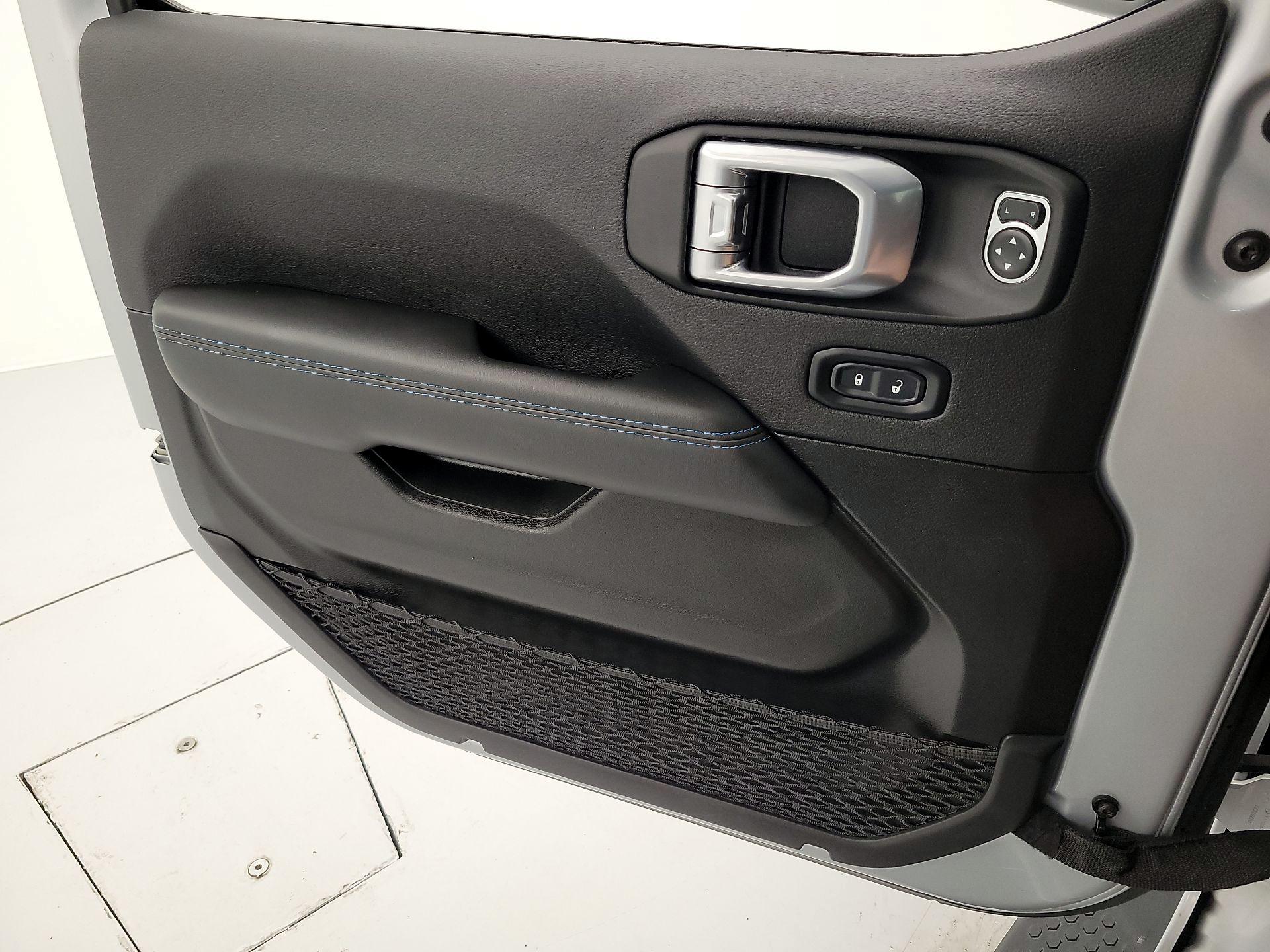 Thumbnail: 2024 Jeep Wrangler - 12