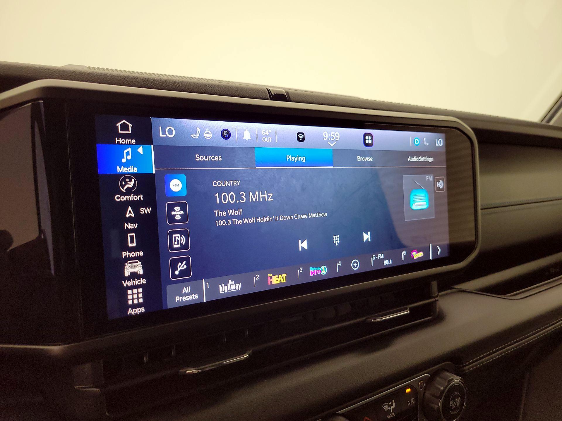 Thumbnail: 2024 Jeep Wrangler - 16