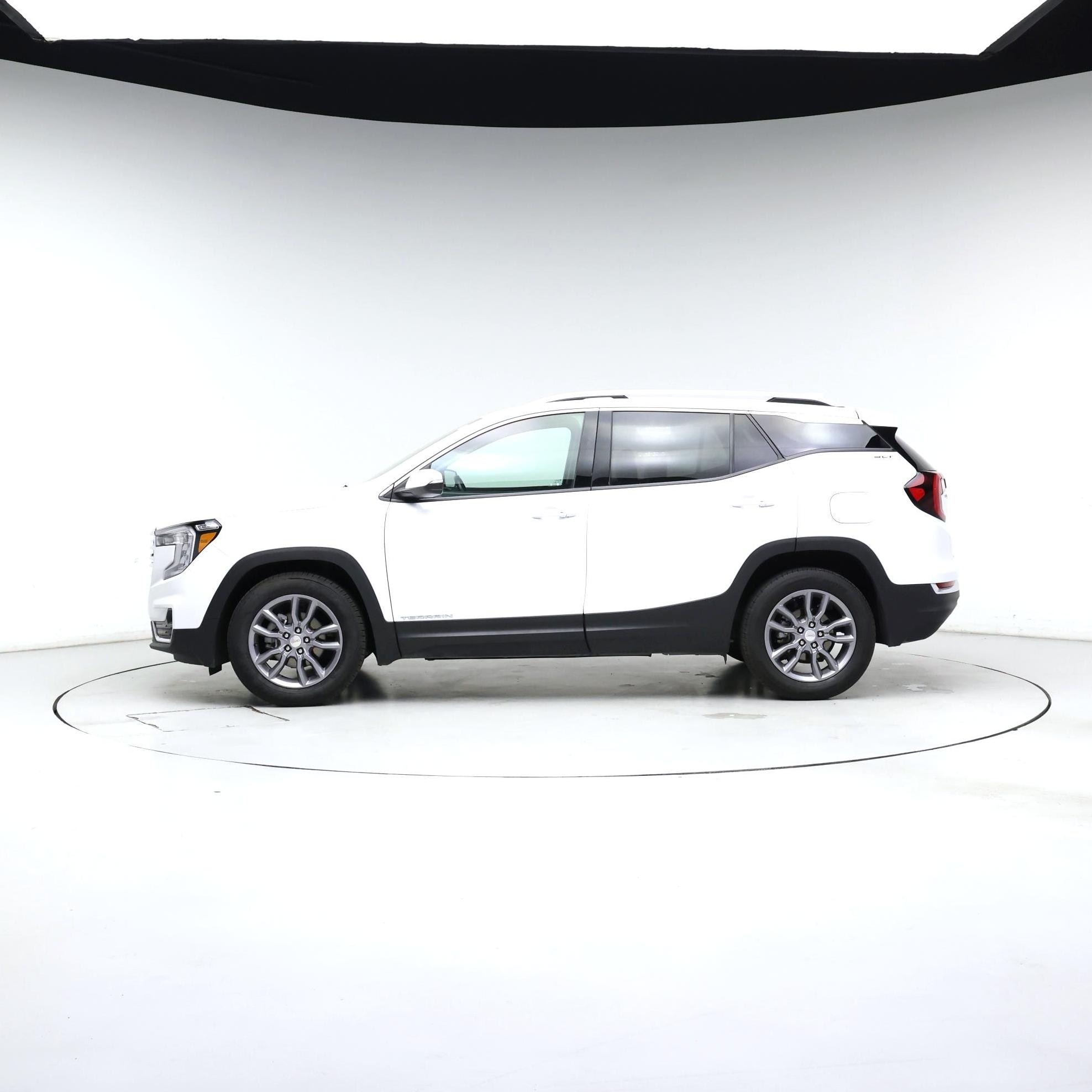 Thumbnail: 2024 GMC Terrain - 3