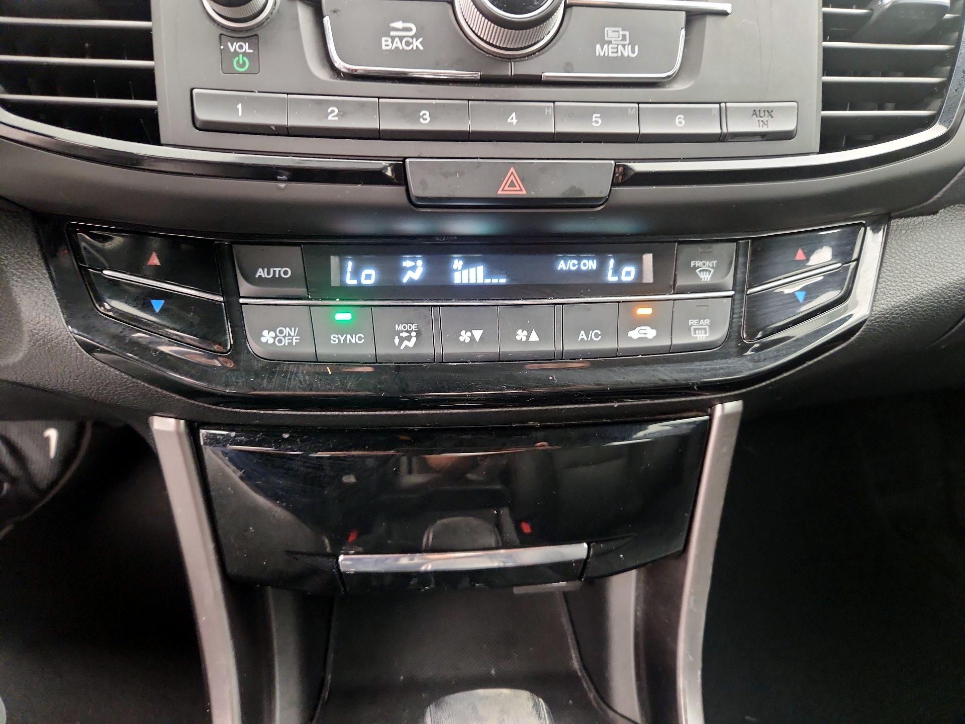 Thumbnail: 2017 Honda Accord - 16