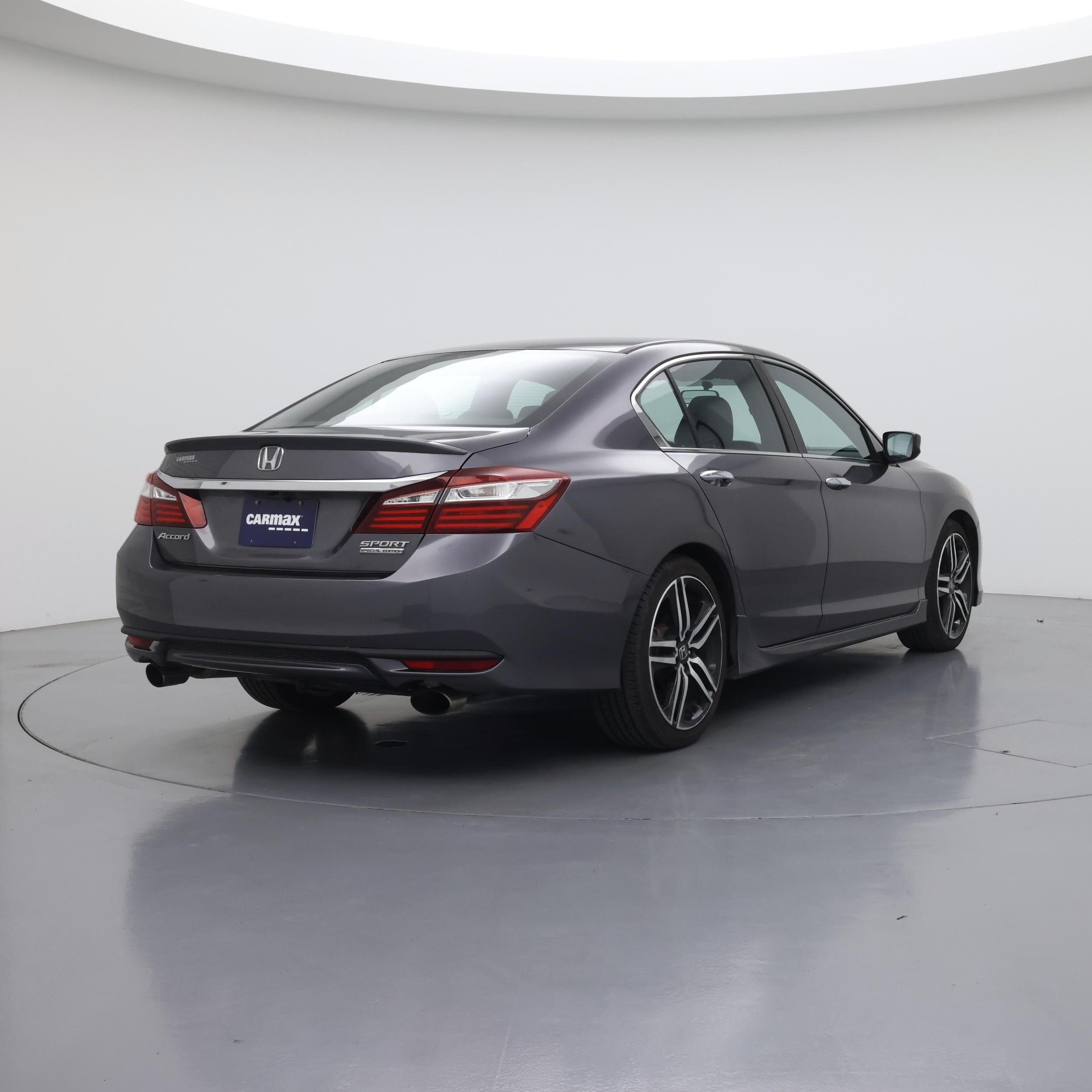 Thumbnail: 2017 Honda Accord - 8