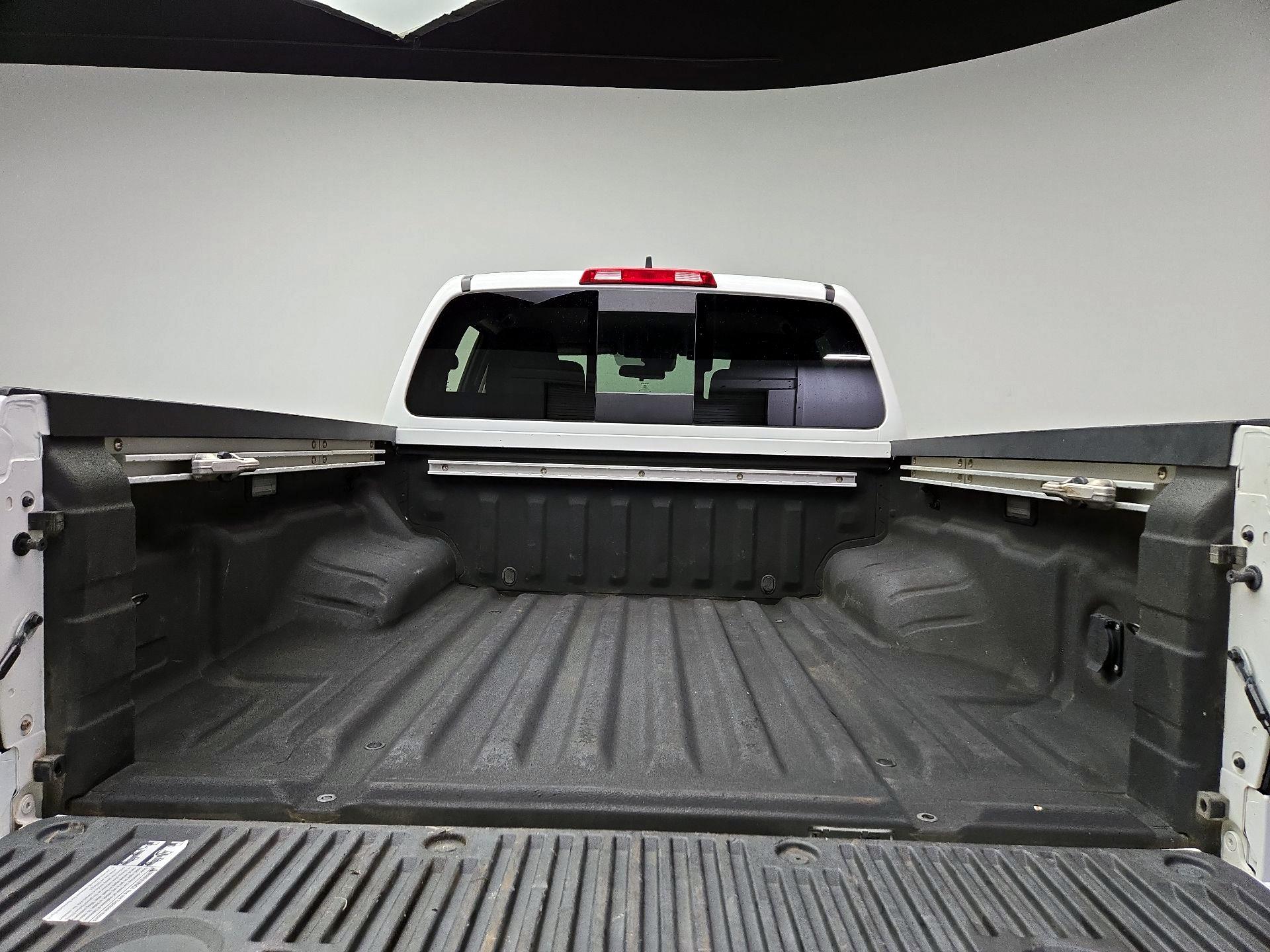 Thumbnail: 2023 Nissan Frontier - 20