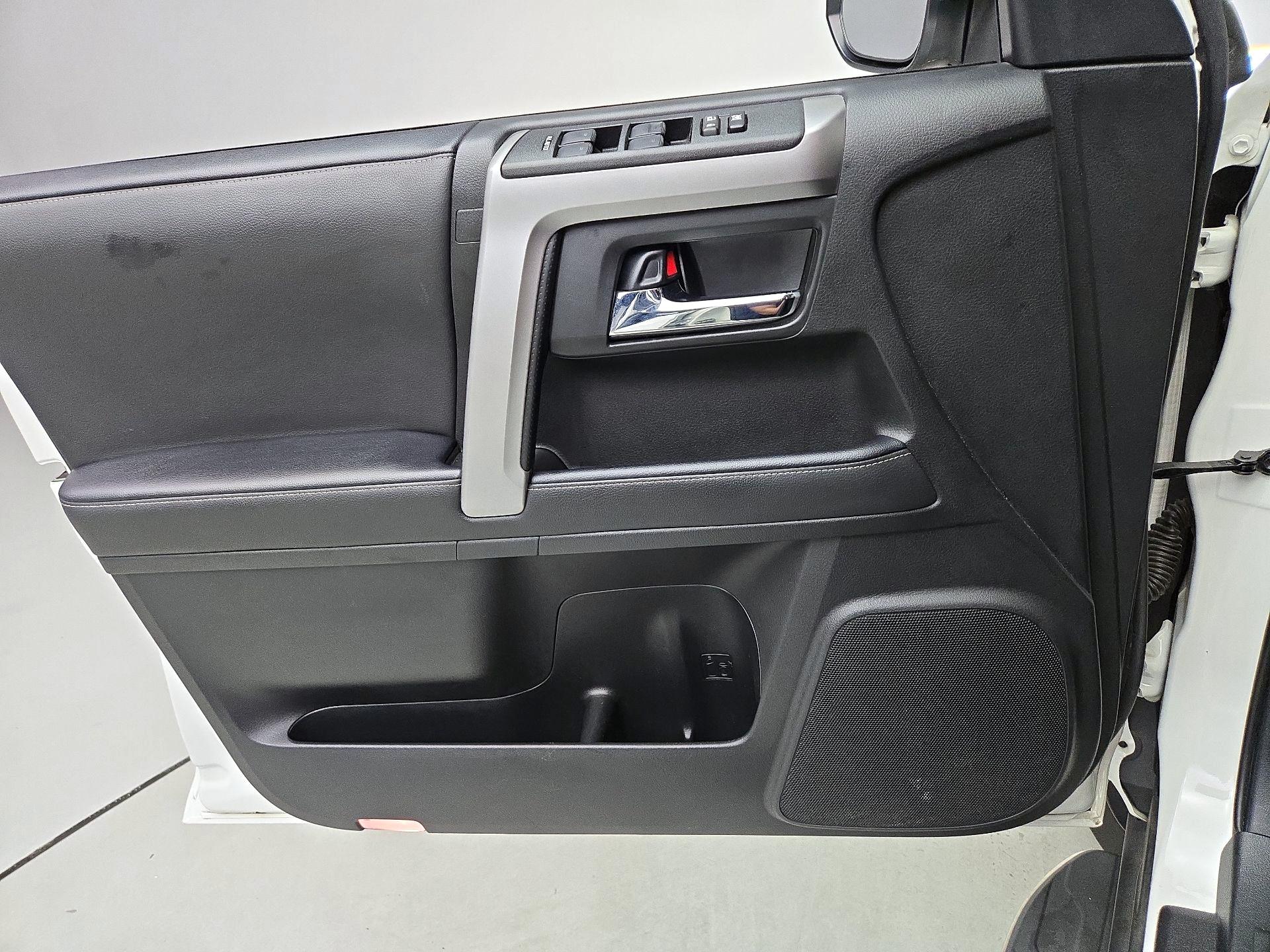 Thumbnail: 2023 Toyota 4Runner - 12
