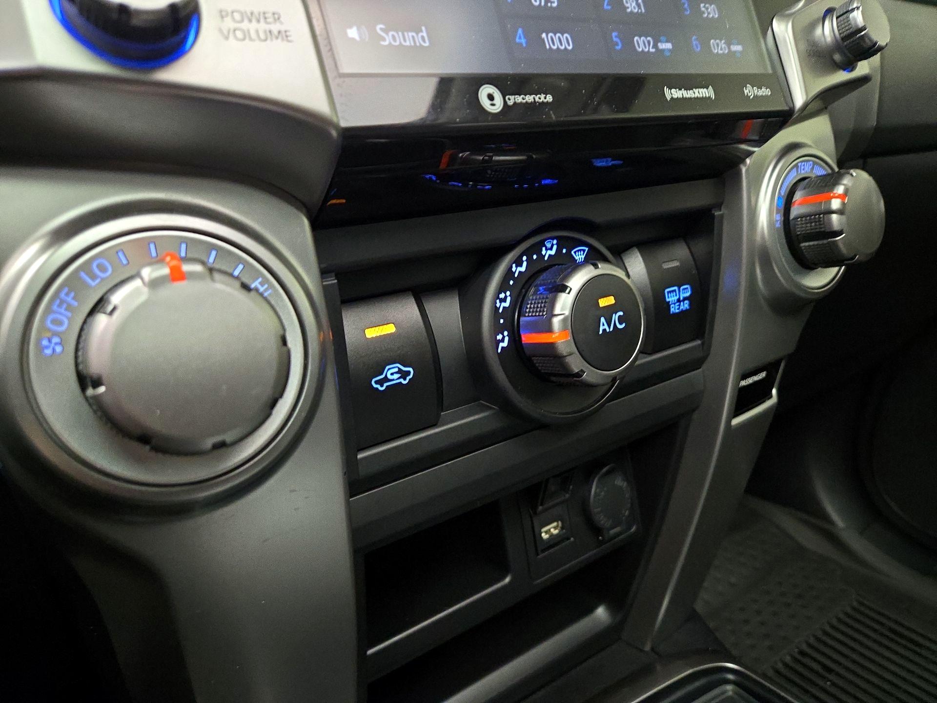 Thumbnail: 2023 Toyota 4Runner - 17