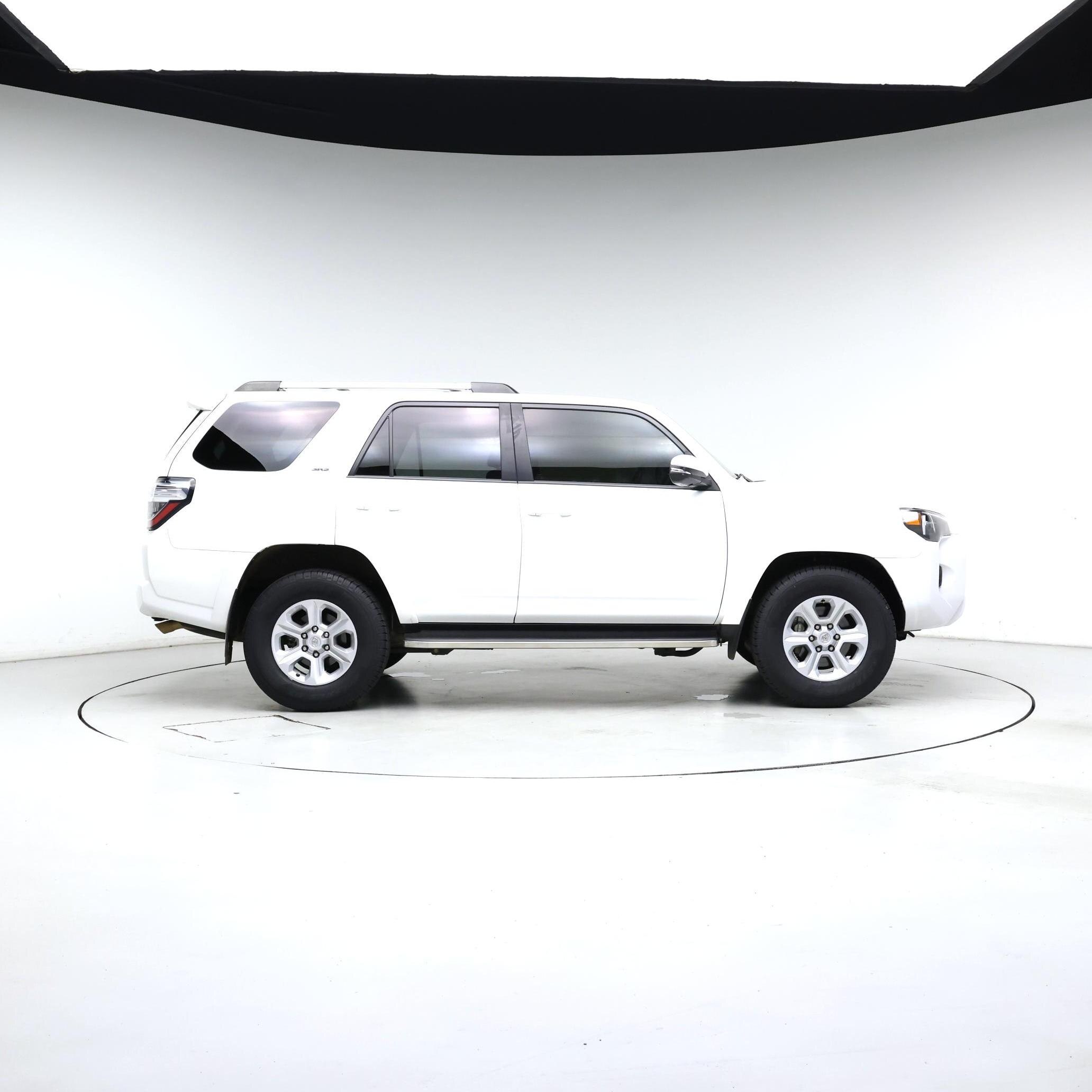 Thumbnail: 2023 Toyota 4Runner - 7
