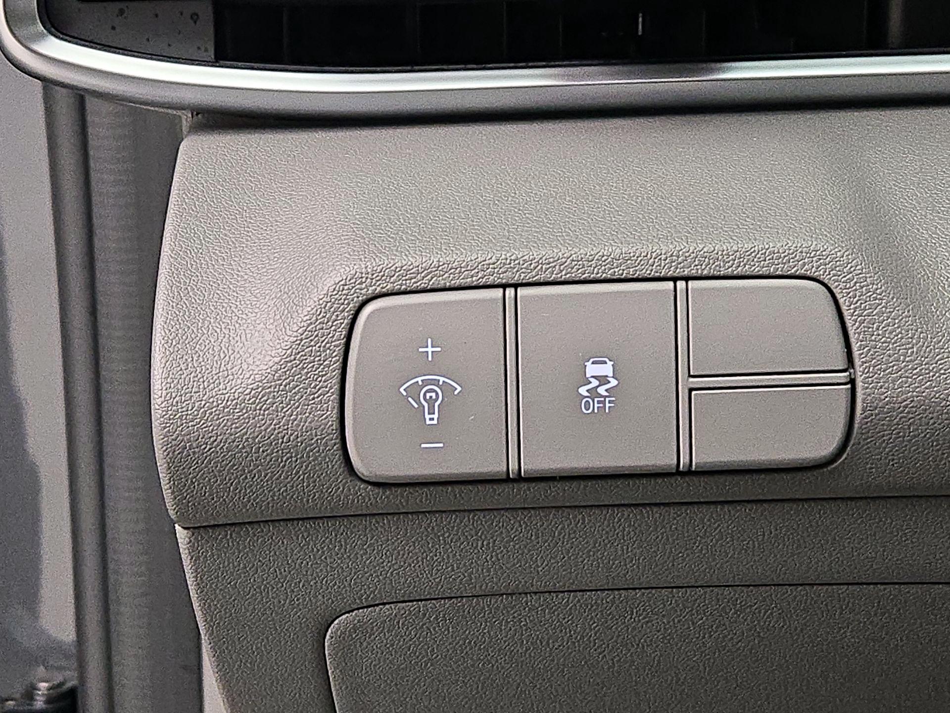 Thumbnail: 2026 Hyundai Elantra - 13