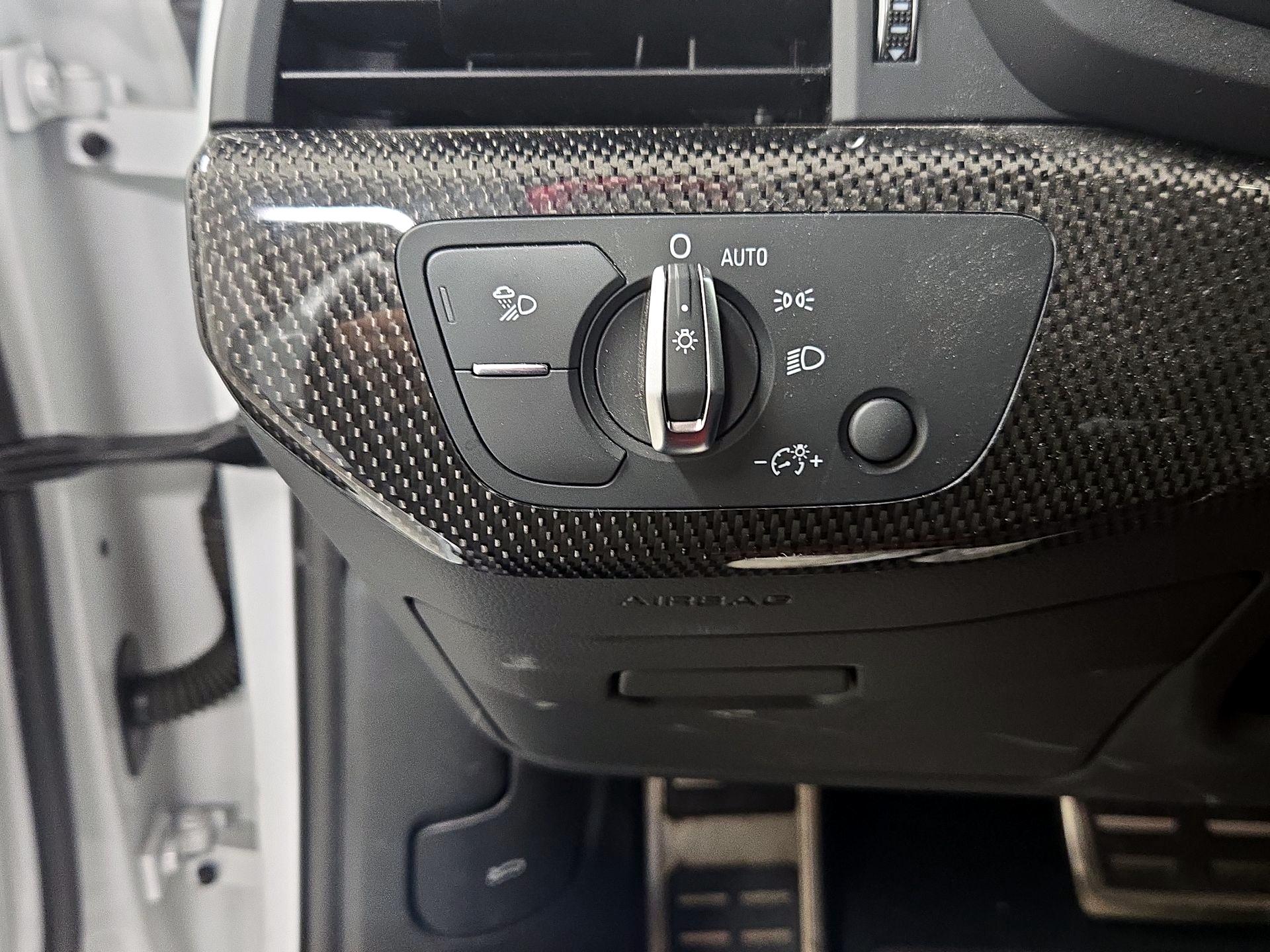 Thumbnail: 2021 Audi S4 - 13