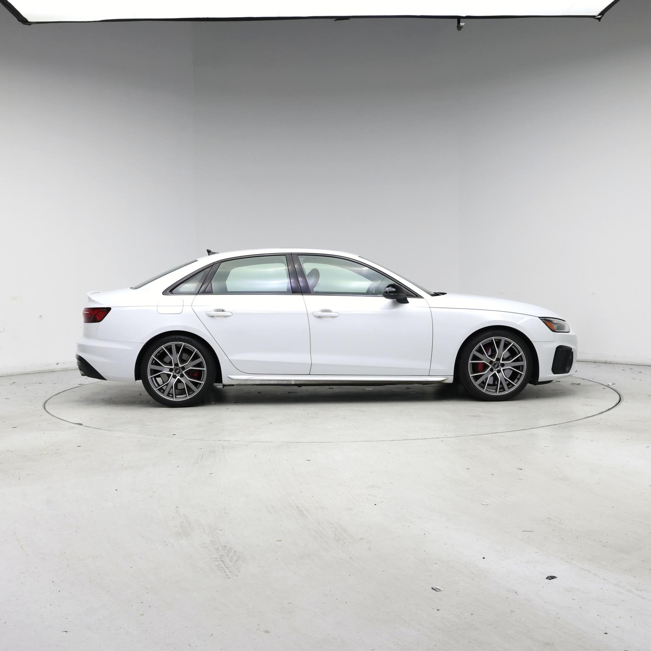 Thumbnail: 2021 Audi S4 - 7