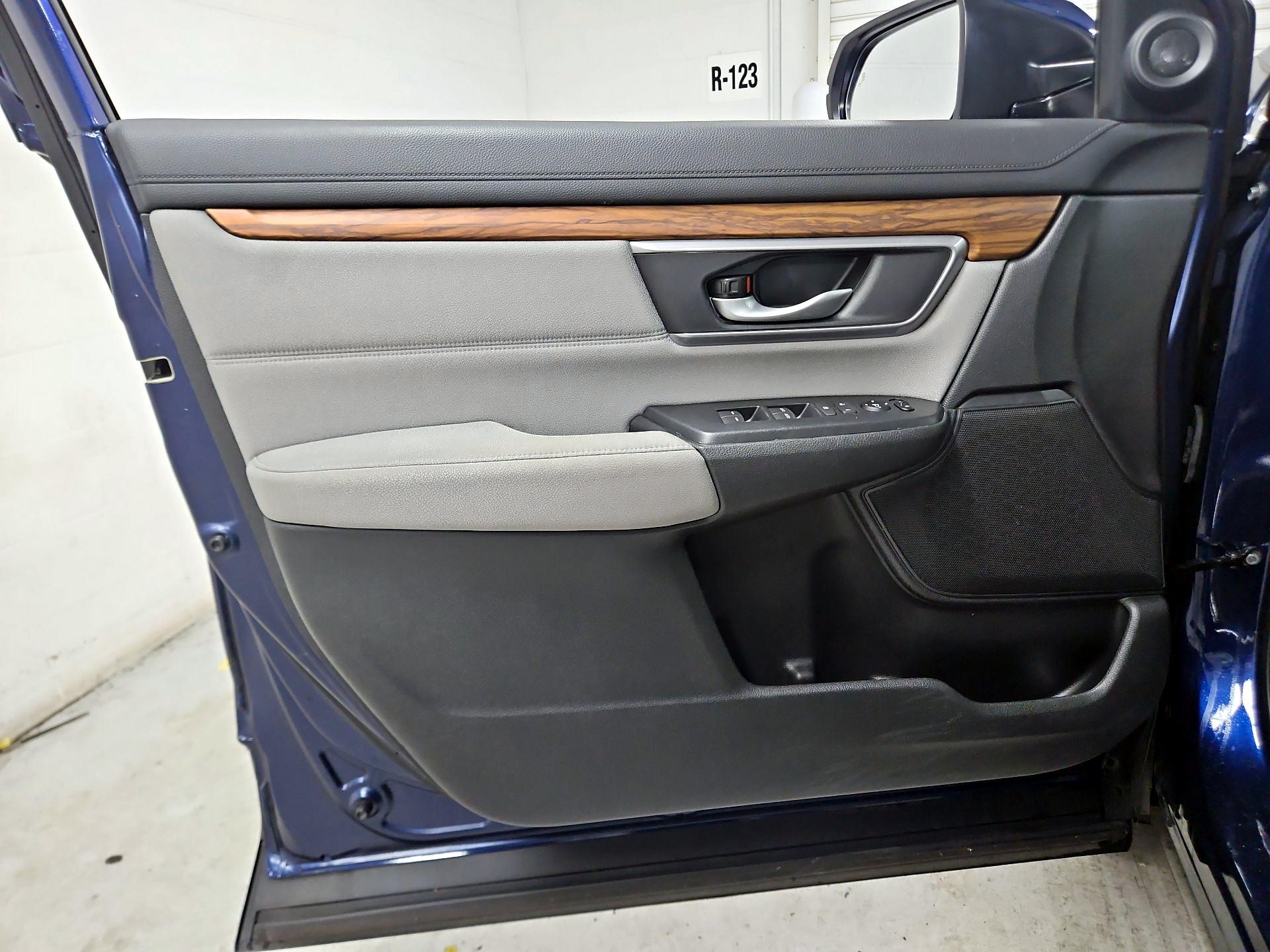 Thumbnail: 2018 Honda CR-V - 12