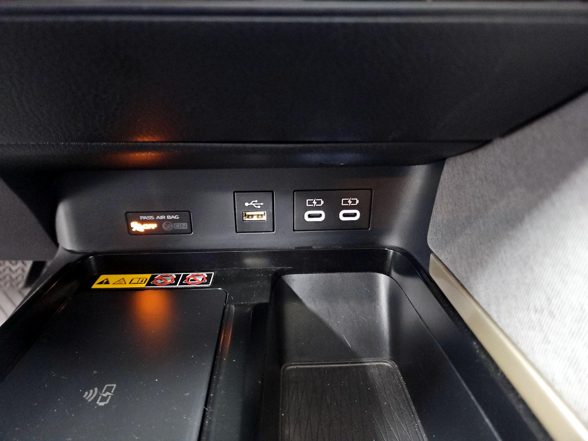 Thumbnail: 2025 Toyota Camry - 18