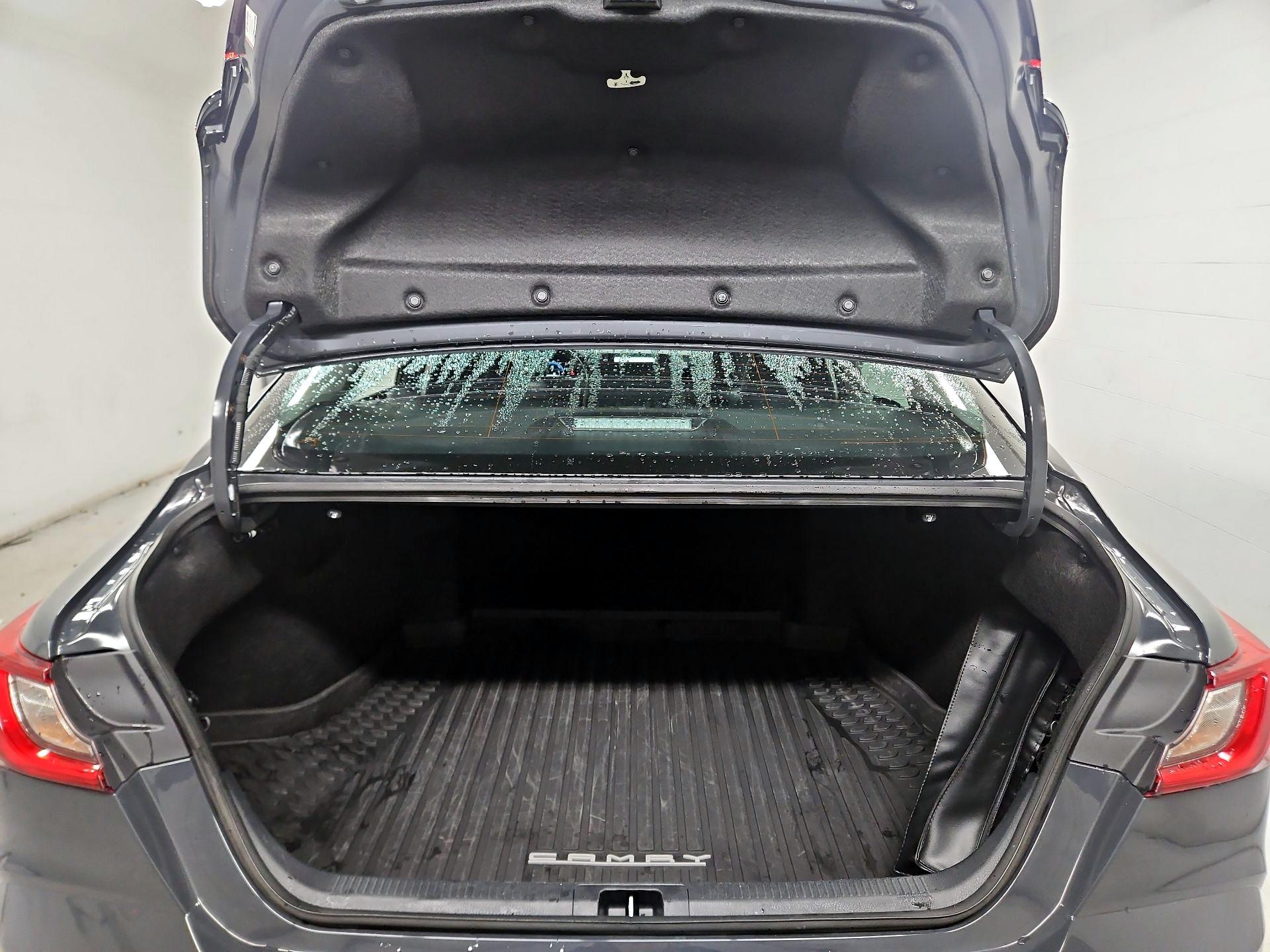 Thumbnail: 2025 Toyota Camry - 20