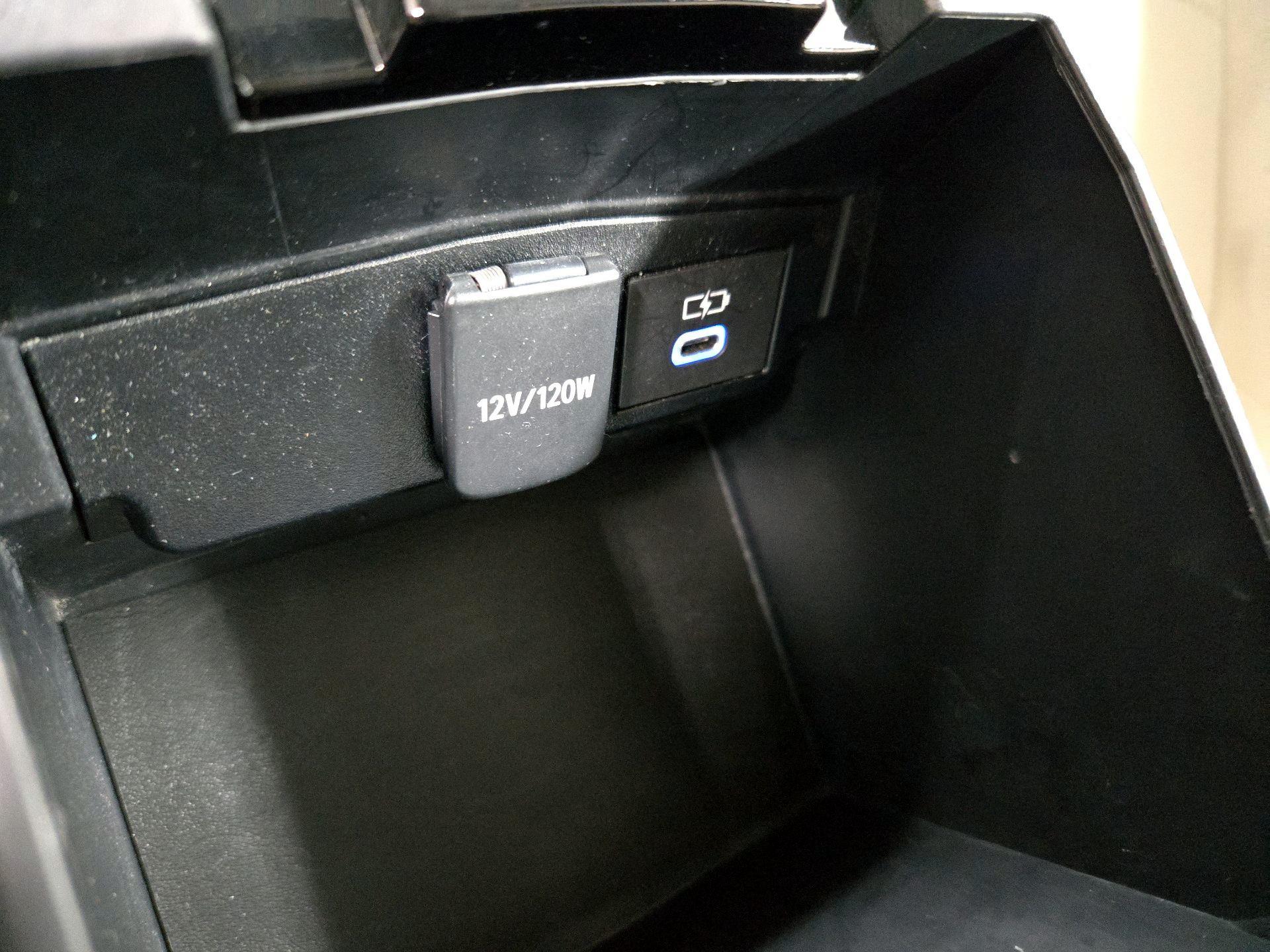 Thumbnail: 2022 Toyota Corolla - 18