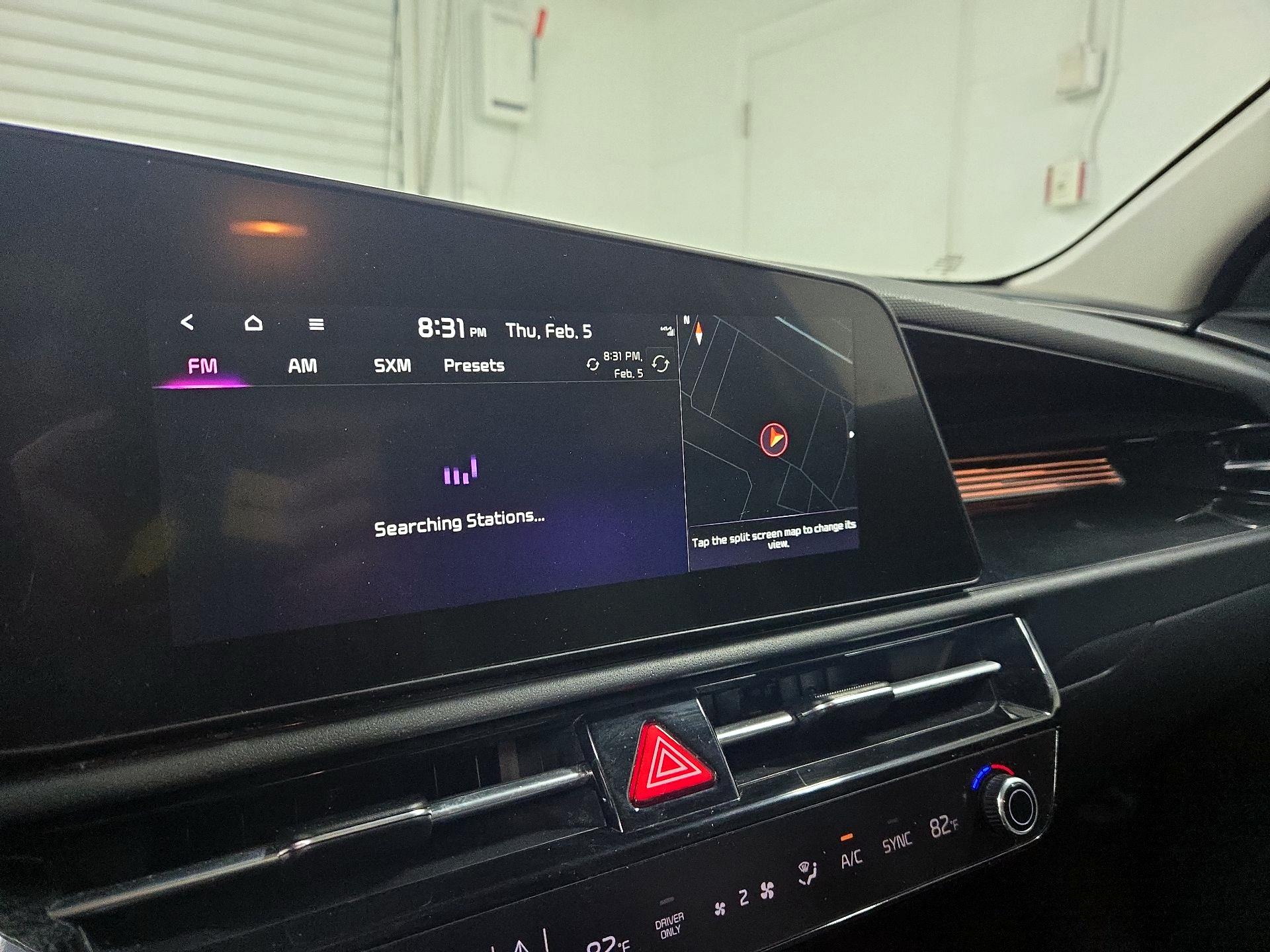 Thumbnail: 2023 Kia Niro - 16