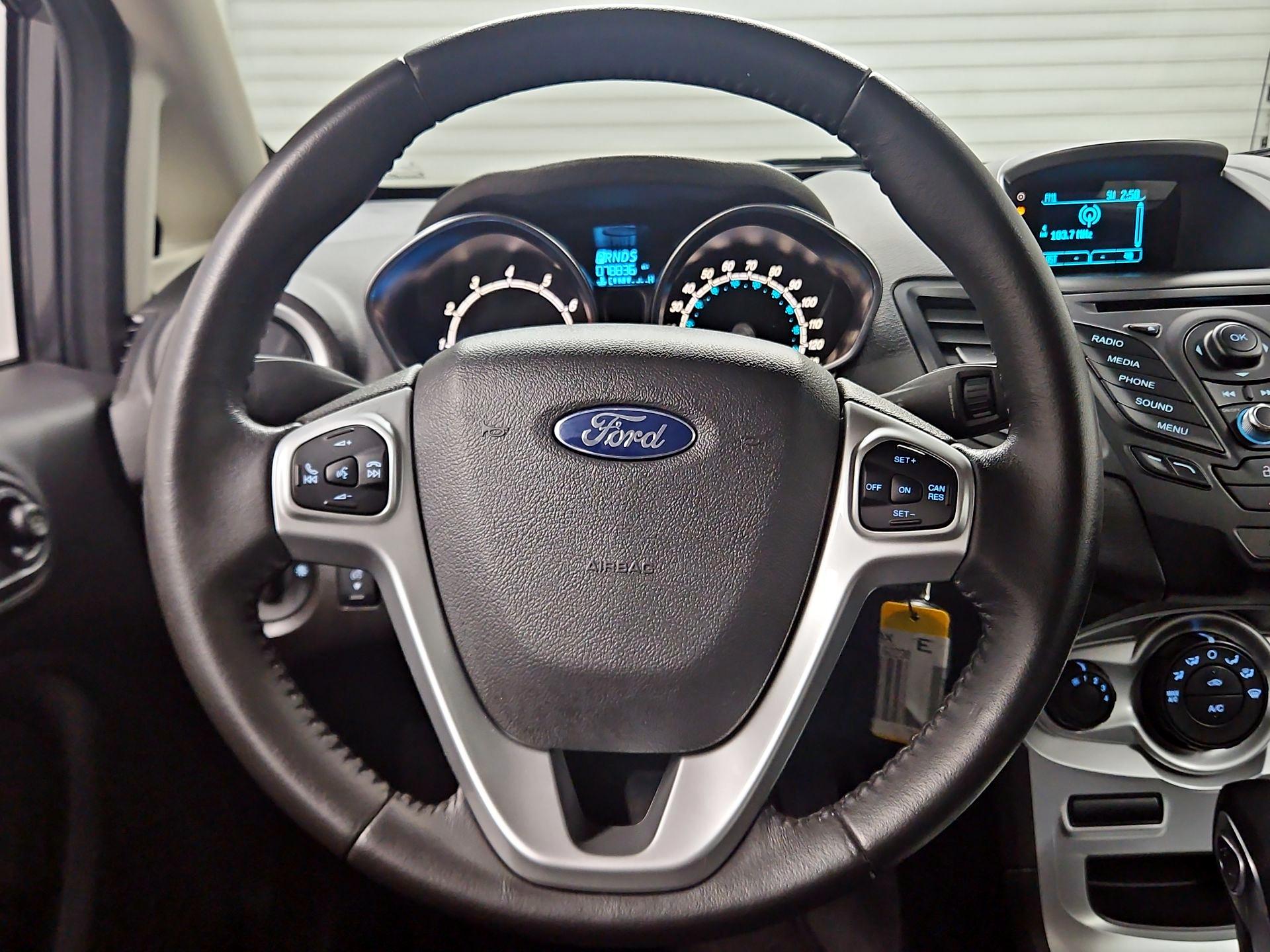 Thumbnail: 2015 Ford Fiesta - 10