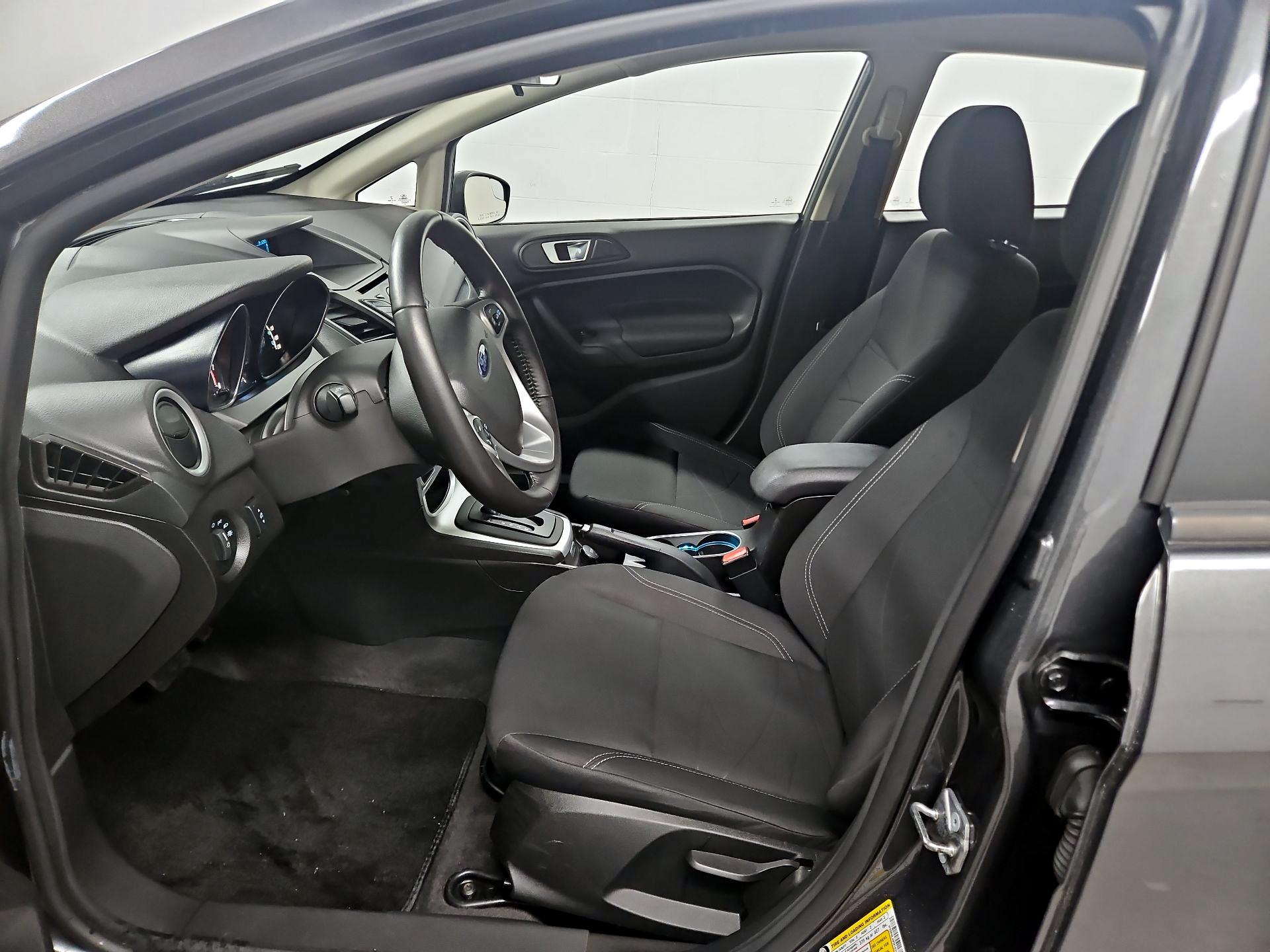 Thumbnail: 2015 Ford Fiesta - 11