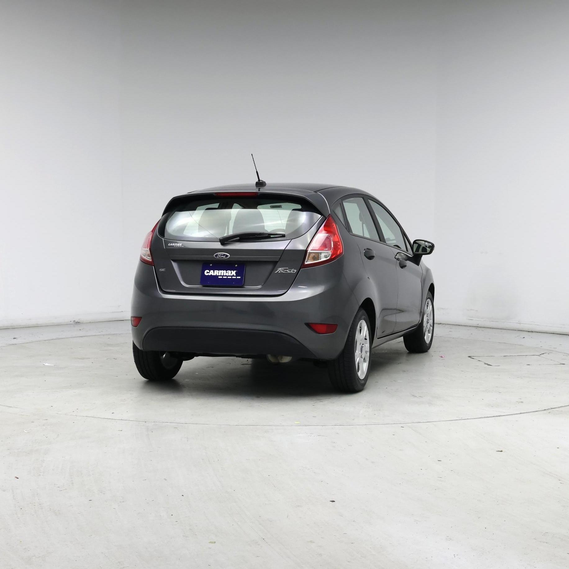 Thumbnail: 2015 Ford Fiesta - 8