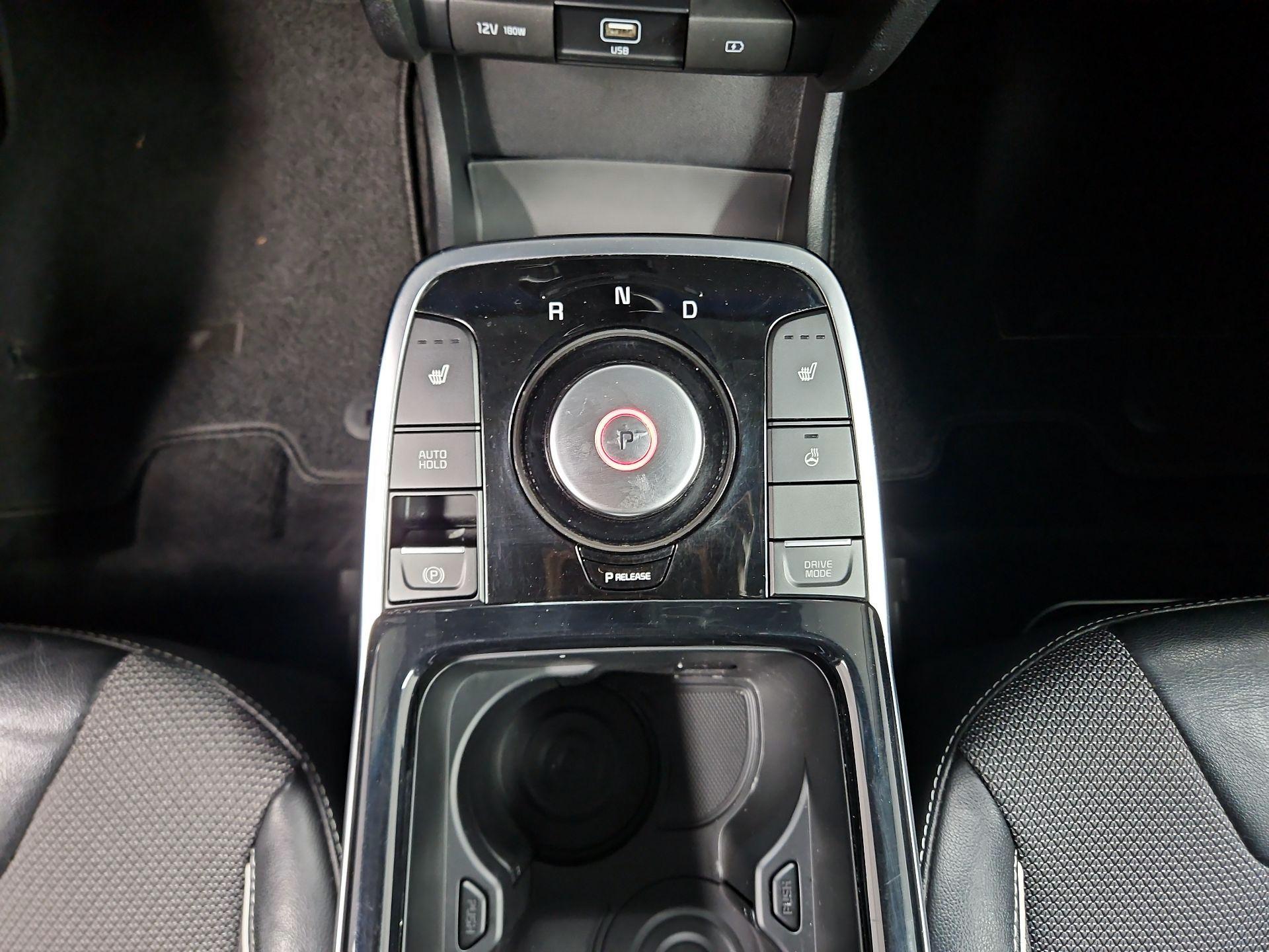 Thumbnail: 2022 Kia Niro - 18