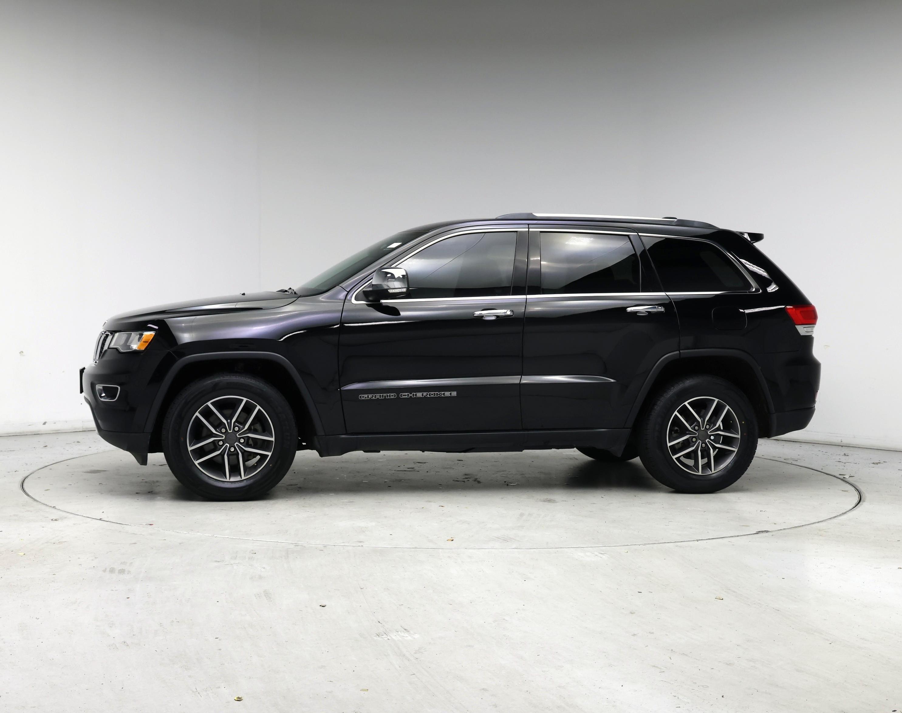 Thumbnail: 2019 Jeep Grand Cherokee - 3