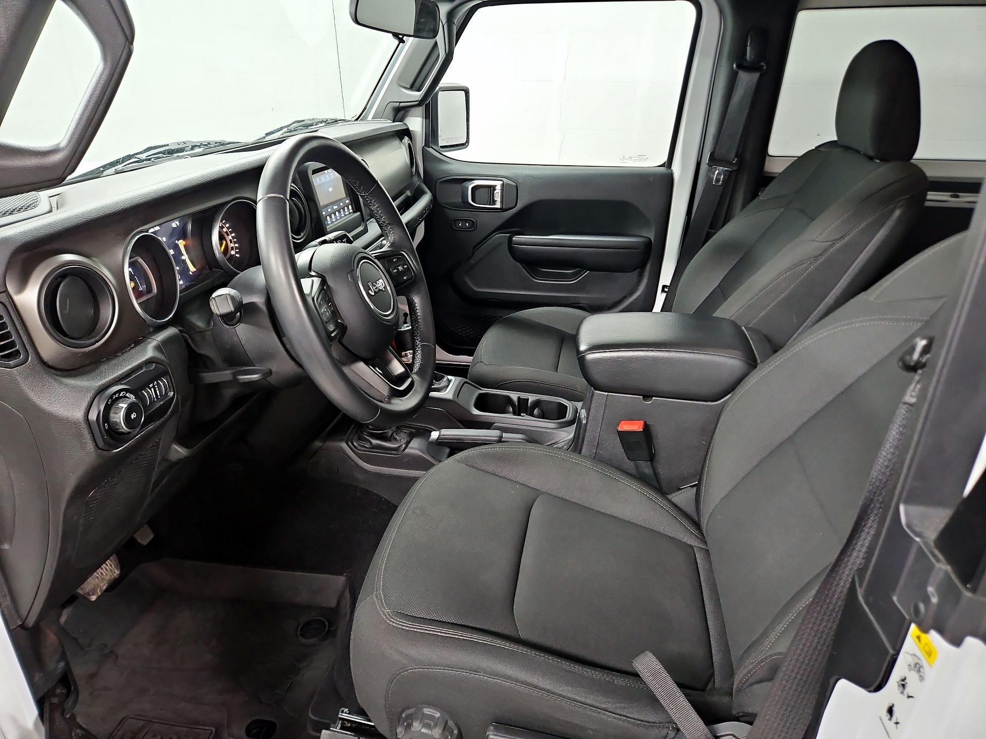 Thumbnail: 2018 Jeep Wrangler - 11