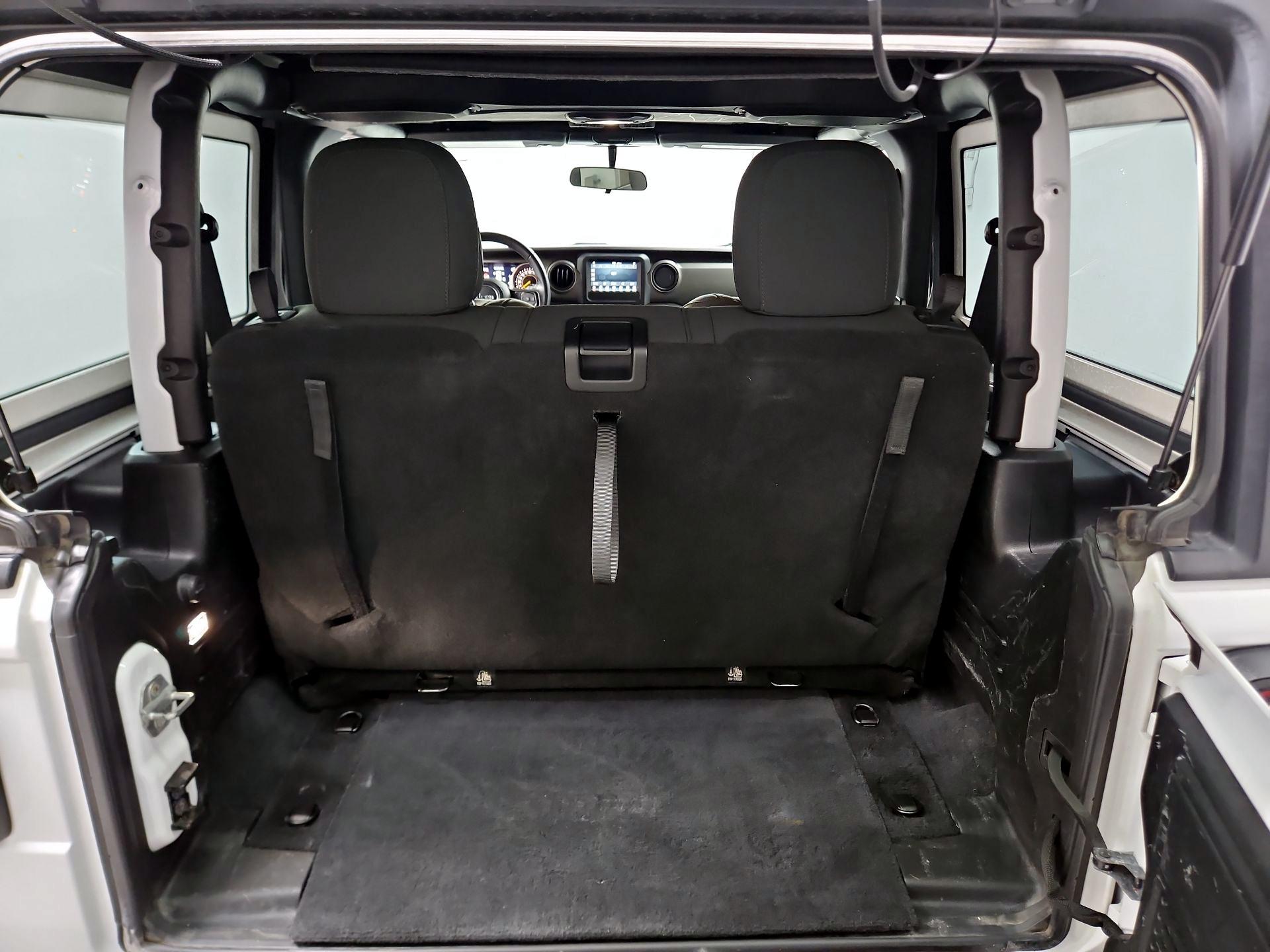 Thumbnail: 2018 Jeep Wrangler - 20