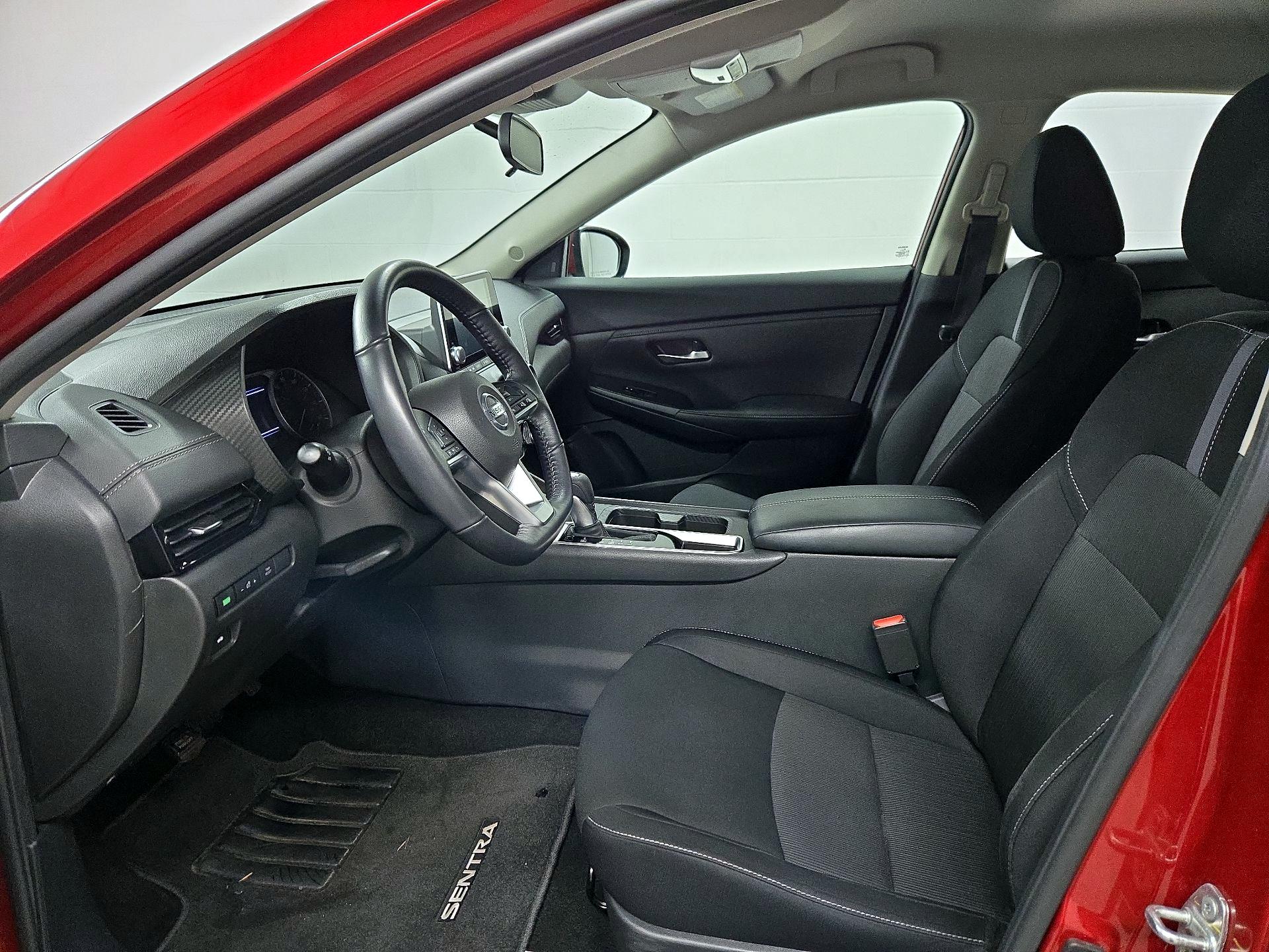 Thumbnail: 2021 Nissan Sentra - 11