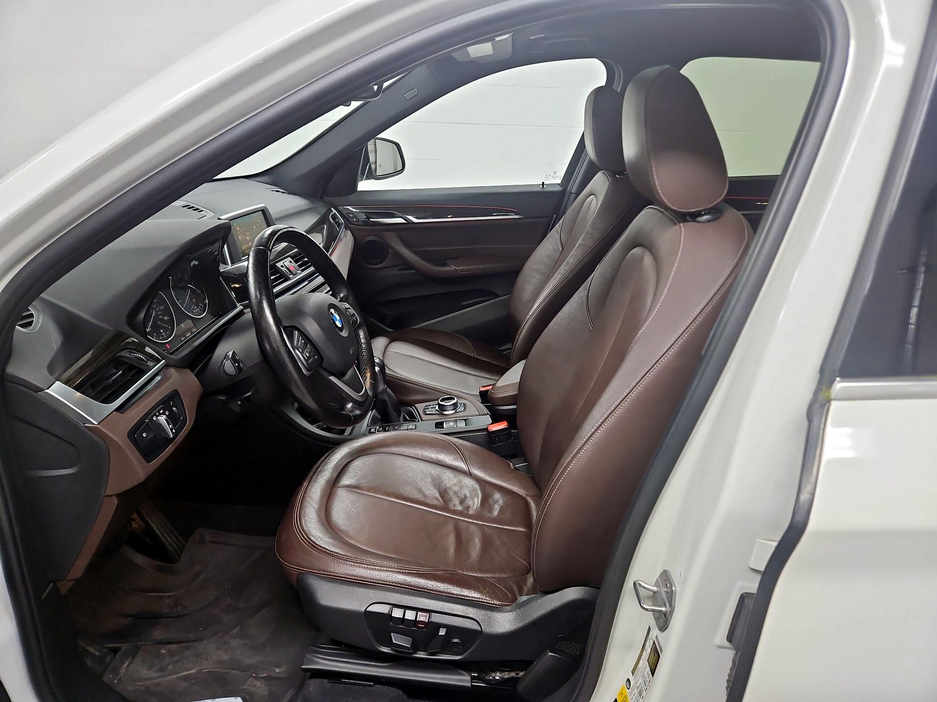 Thumbnail: 2017 BMW X1 - 11