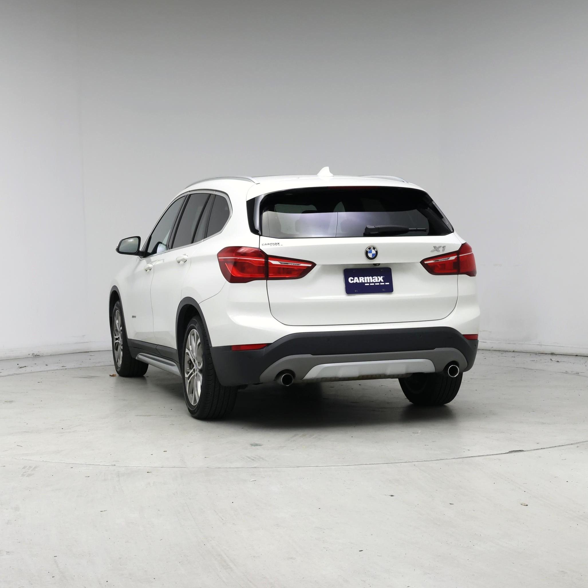 Thumbnail: 2017 BMW X1 - 6