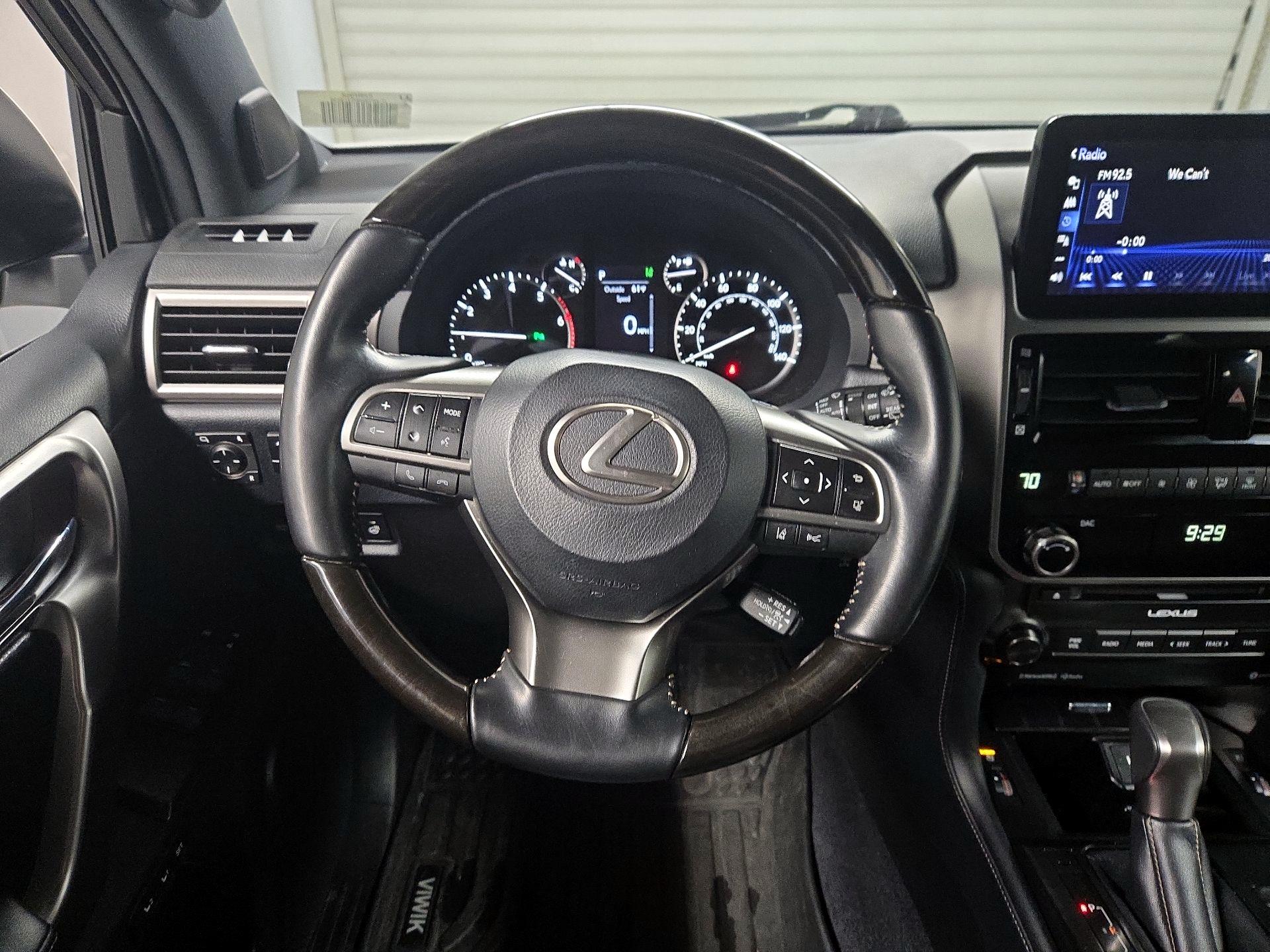 Thumbnail: 2022 Lexus GX - 10