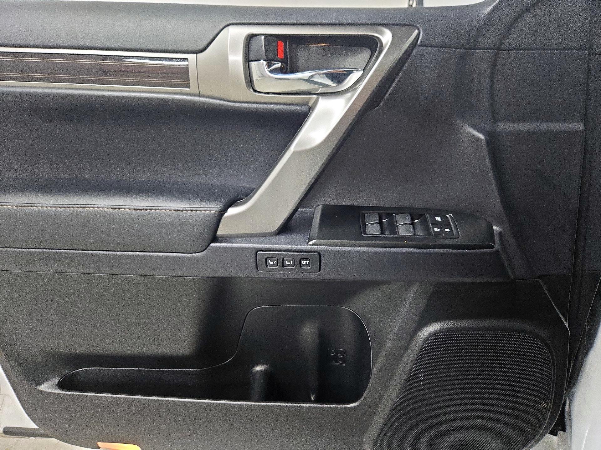 Thumbnail: 2022 Lexus GX - 12