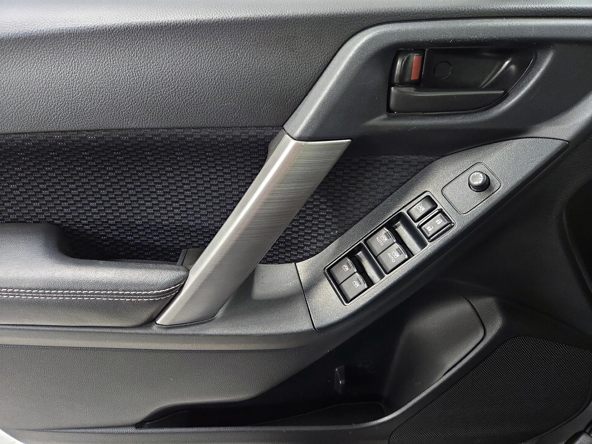 Thumbnail: 2017 Subaru Forester - 12