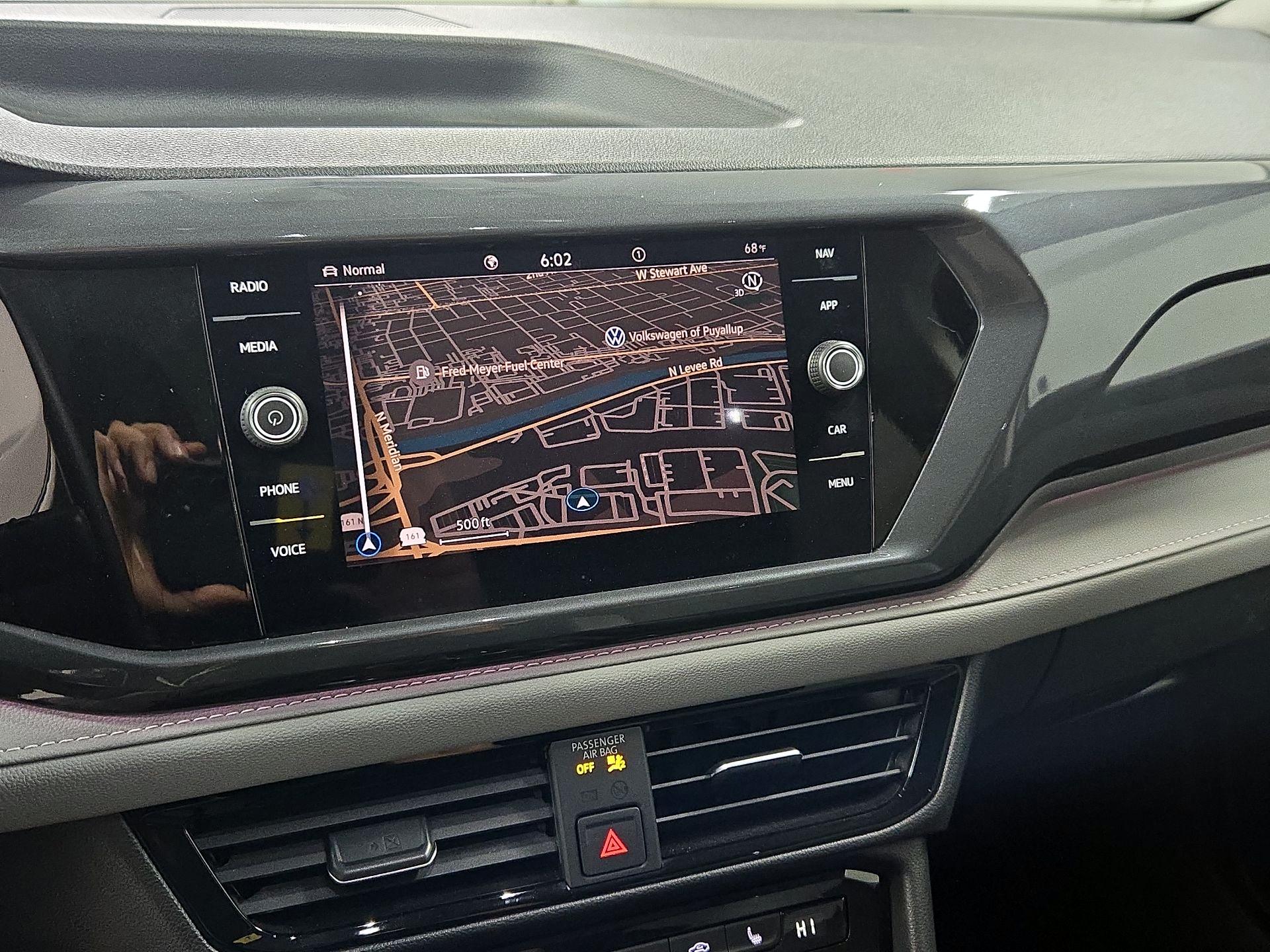 Thumbnail: 2023 Volkswagen Taos - 14