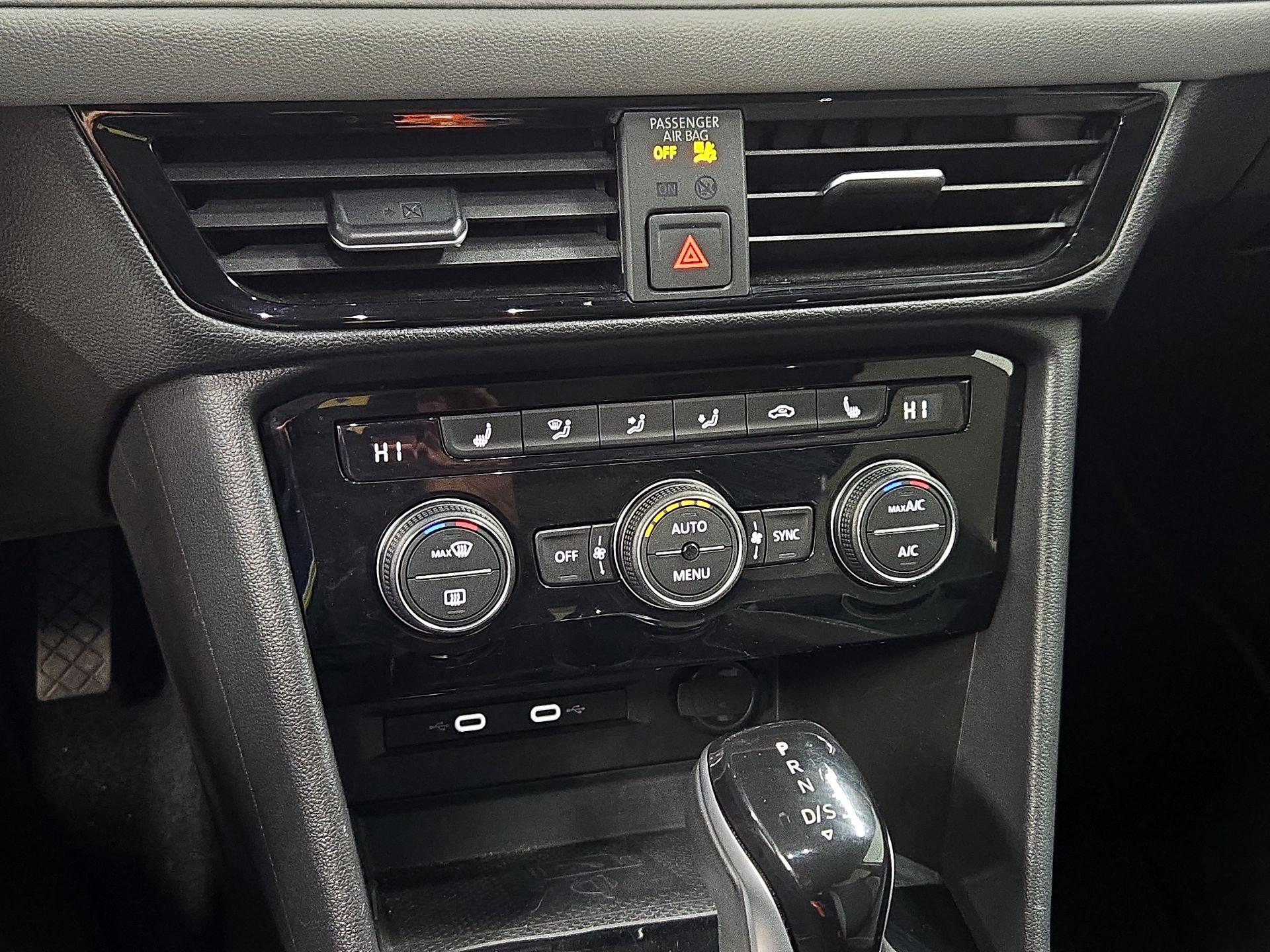 Thumbnail: 2023 Volkswagen Taos - 17