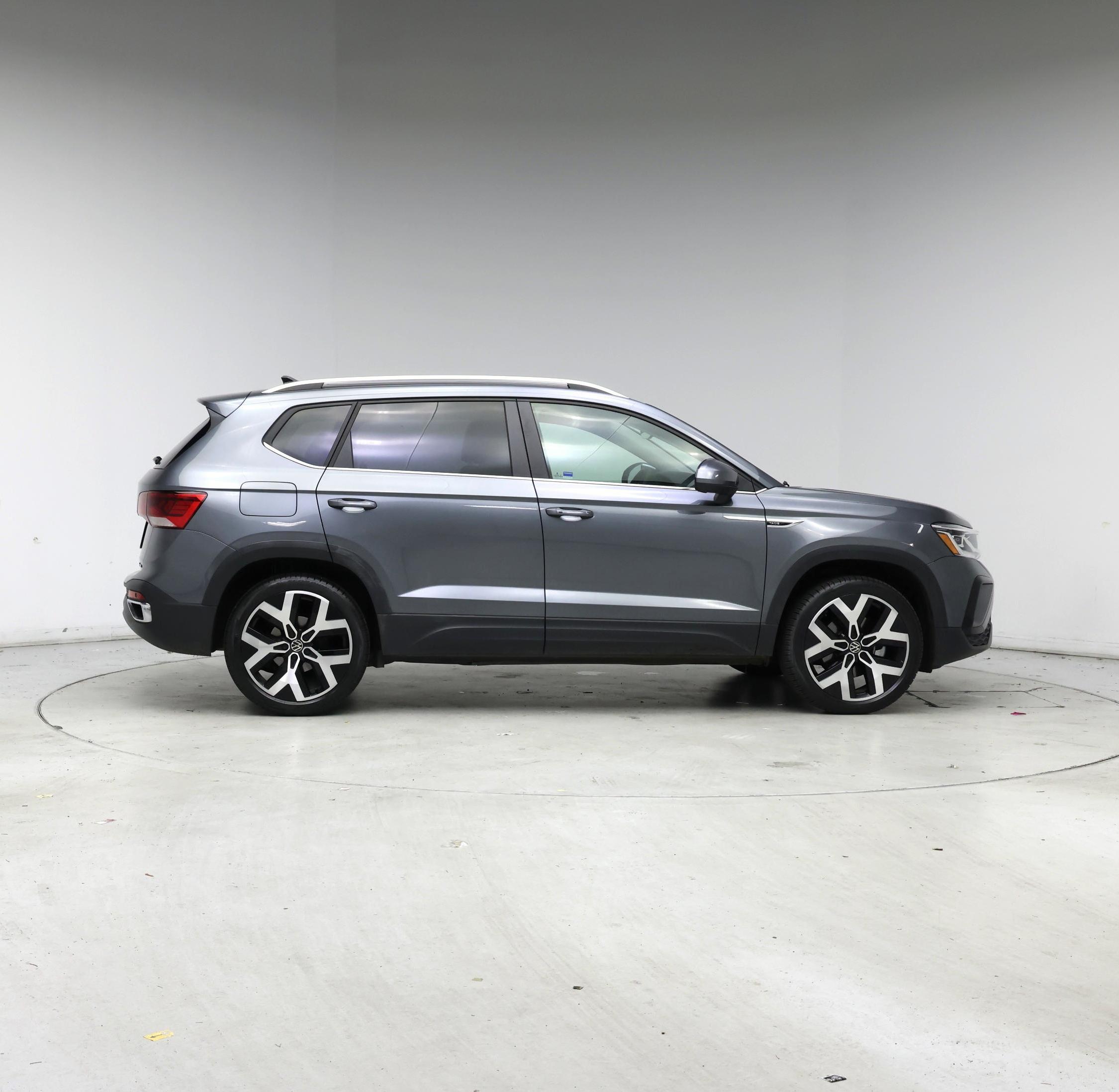 Thumbnail: 2023 Volkswagen Taos - 7