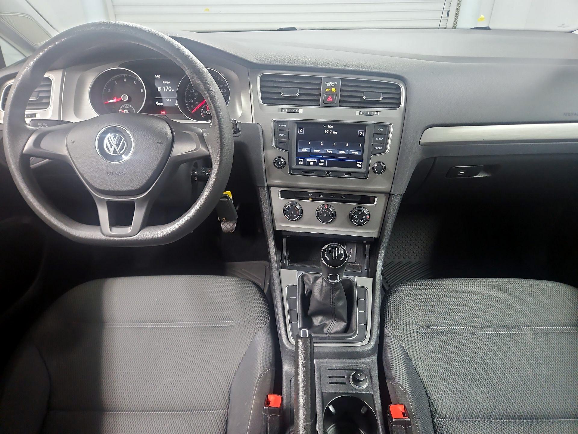 Thumbnail: 2015 Volkswagen Golf - 9