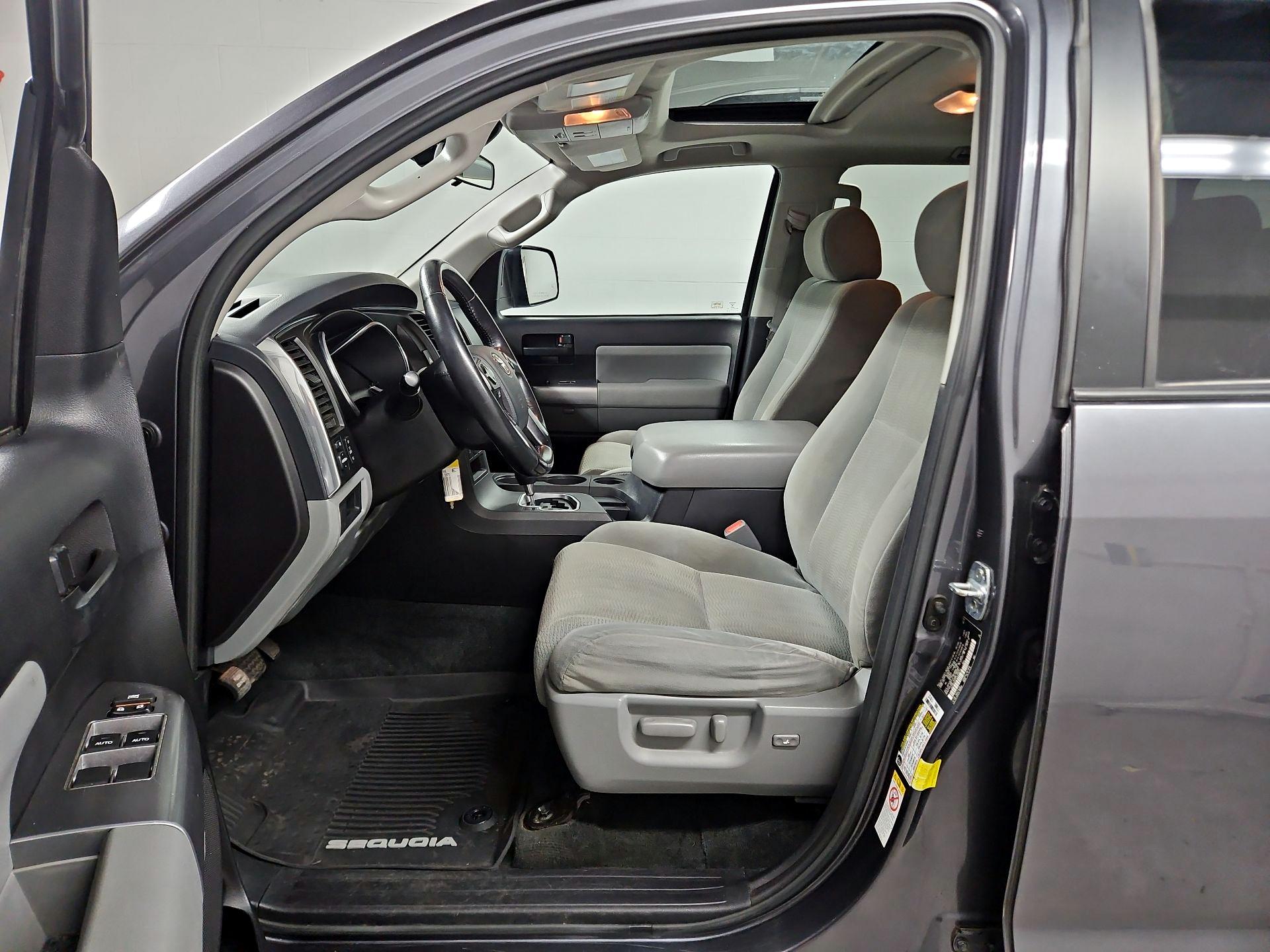 Thumbnail: 2018 Toyota Sequoia - 11