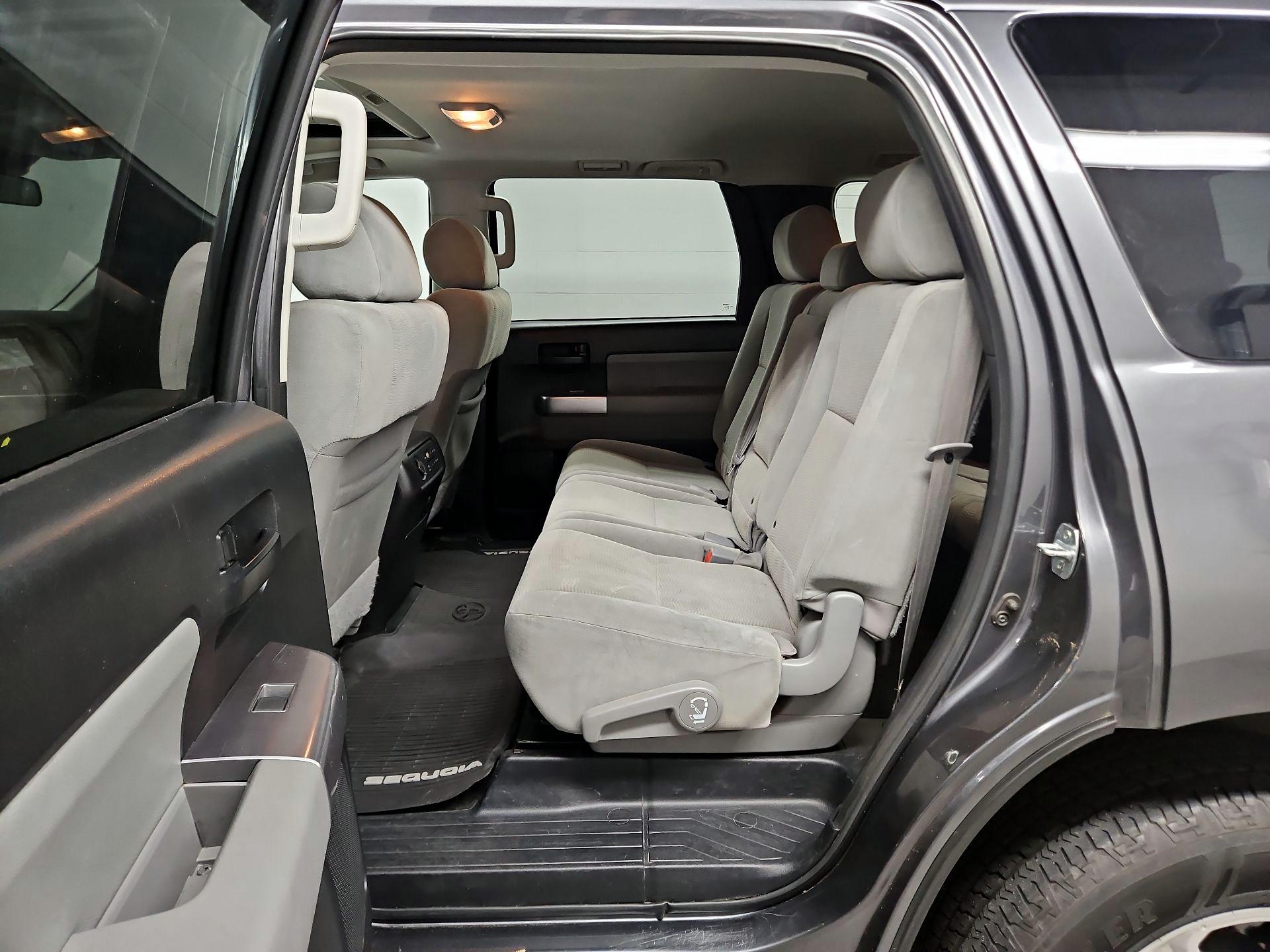 Thumbnail: 2018 Toyota Sequoia - 20