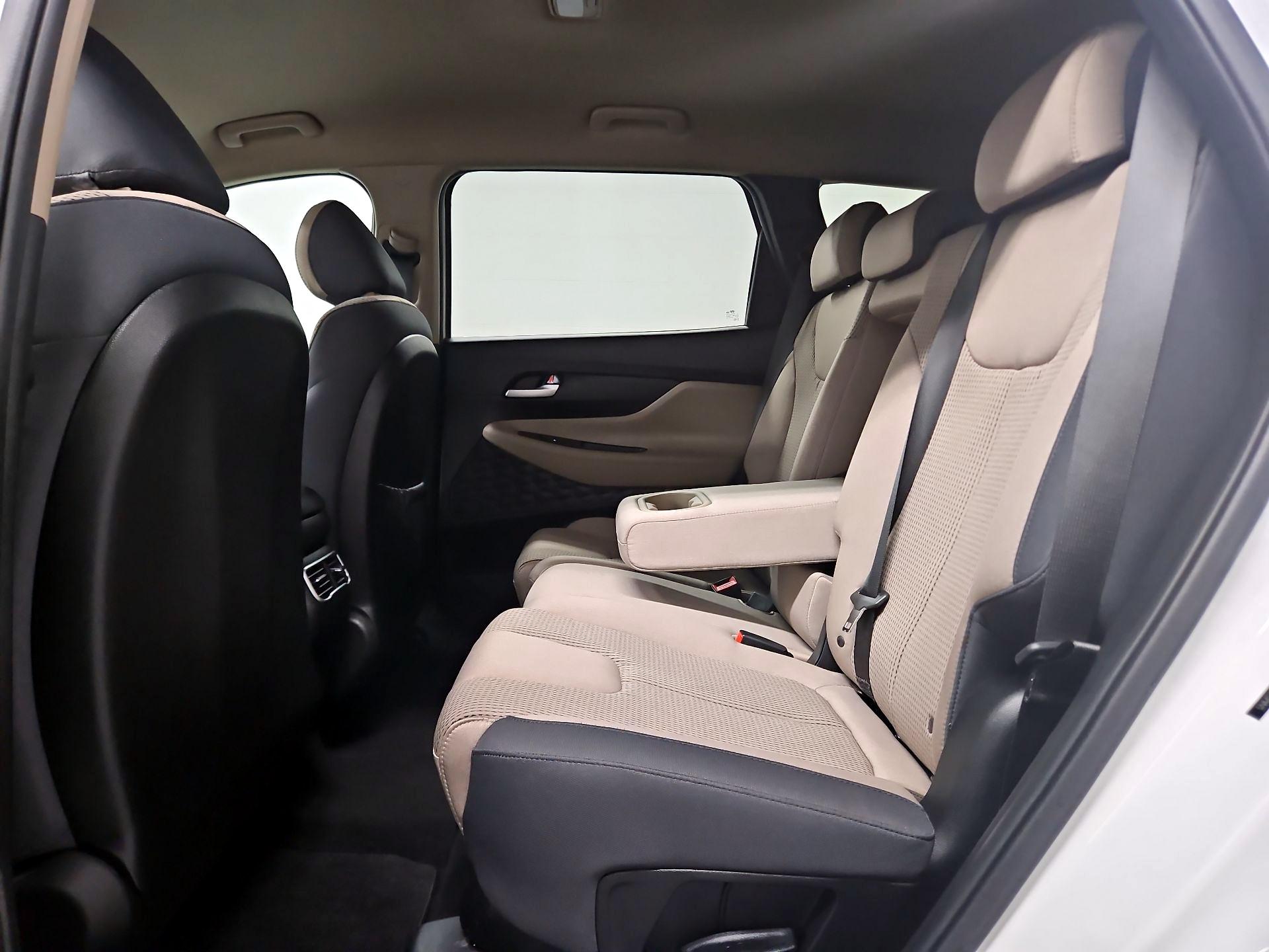 Thumbnail: 2023 Hyundai Santa Fe - 19