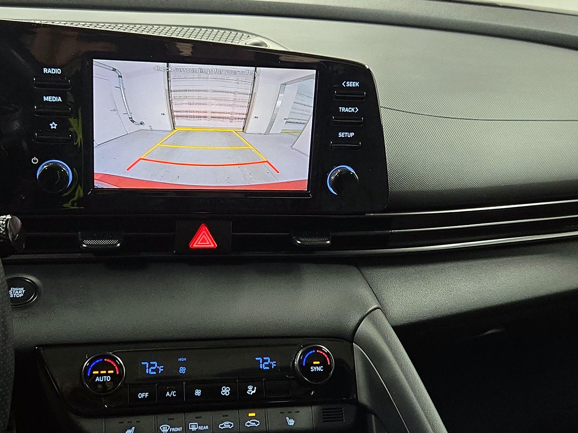 Thumbnail: 2022 Hyundai Elantra - 14